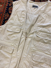 Load image into Gallery viewer, Vintage hunting vest - S/M