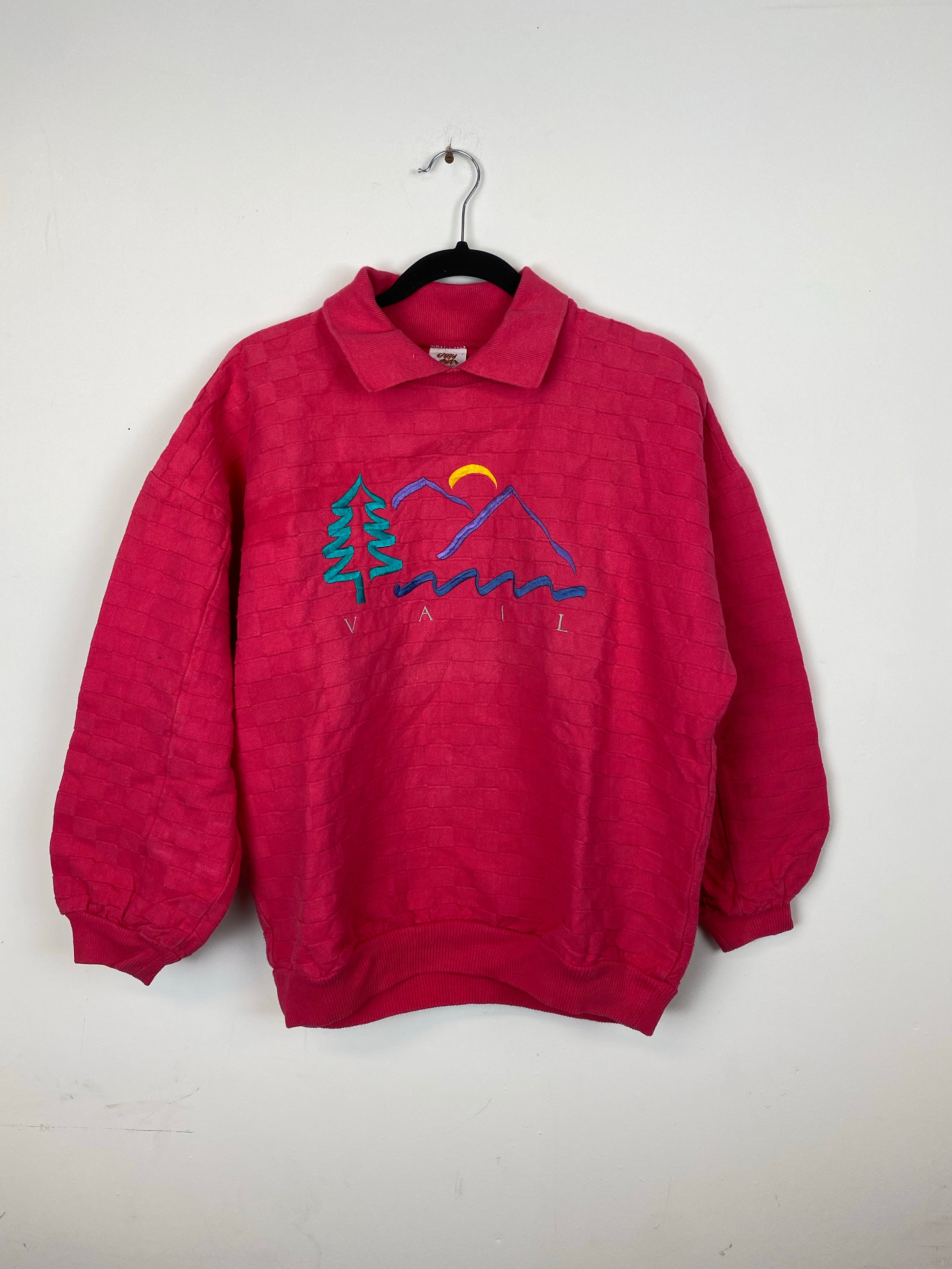 Textured embroidered Vail crewneck
