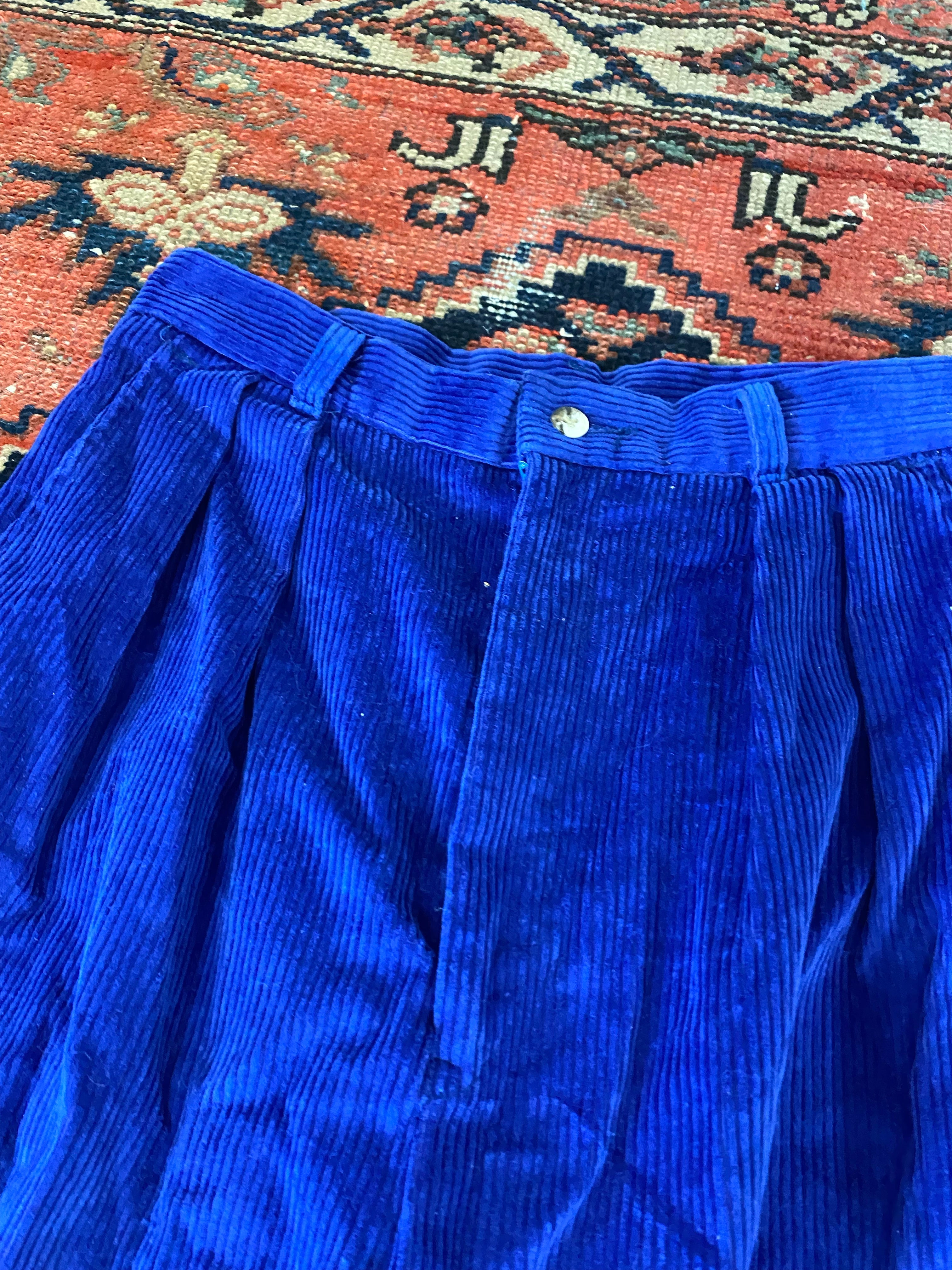Vintage High Waisted Corduroy Pants - 24in