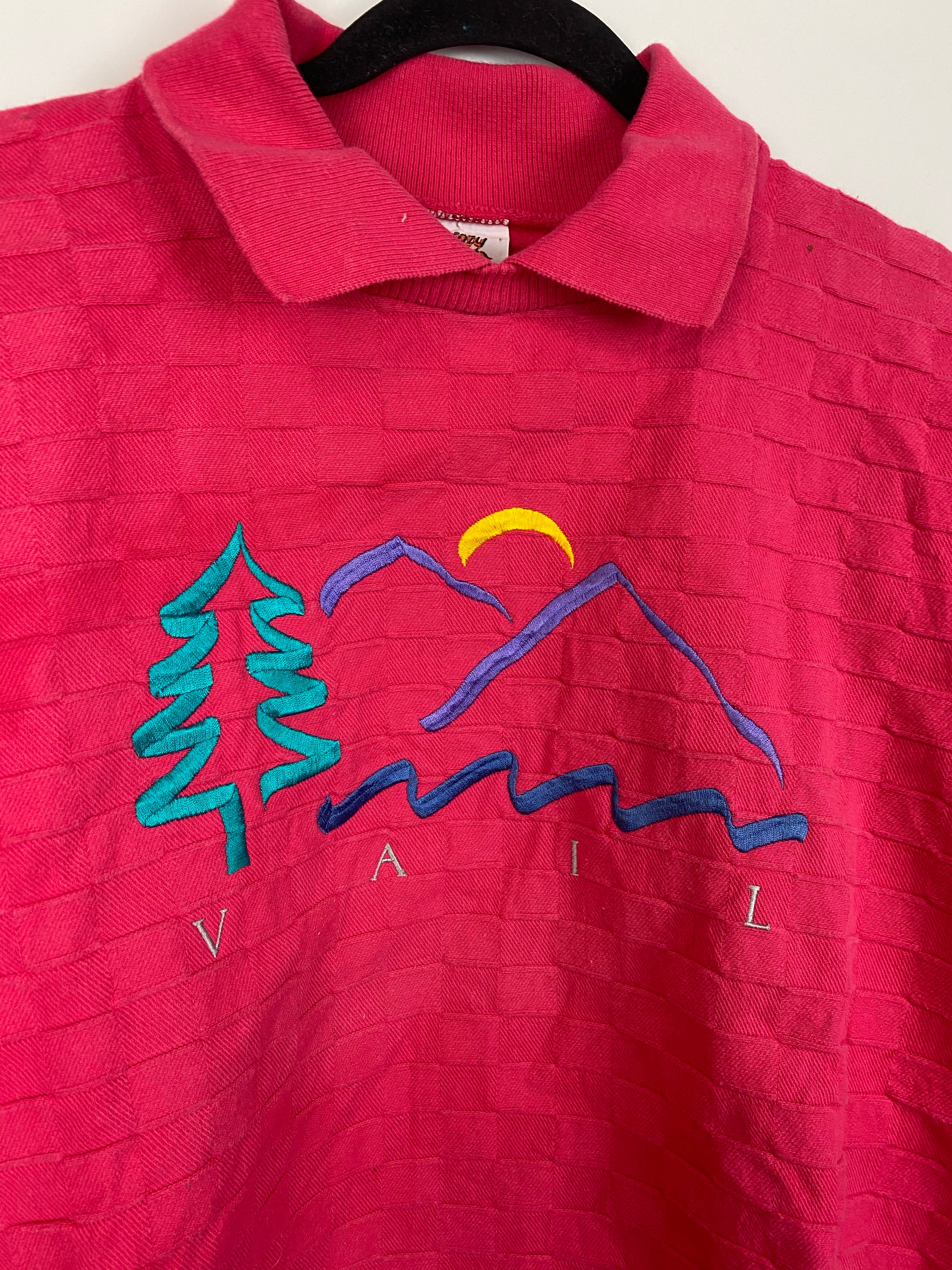 Textured embroidered Vail crewneck