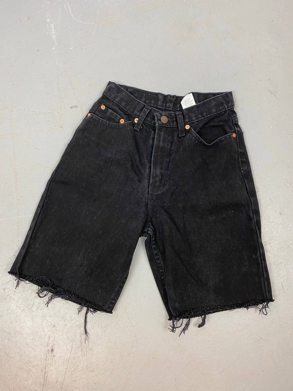 90s high waisted Jordache denim shorts - 25in
