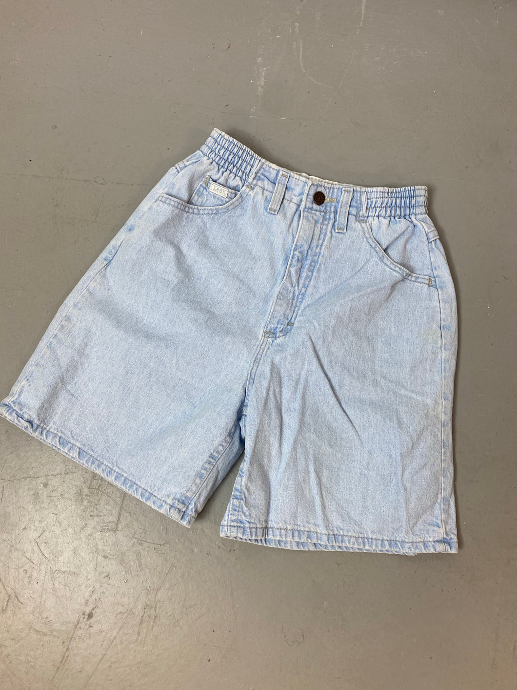 90s High Waisted Lee Denim Shorts - 24-26in