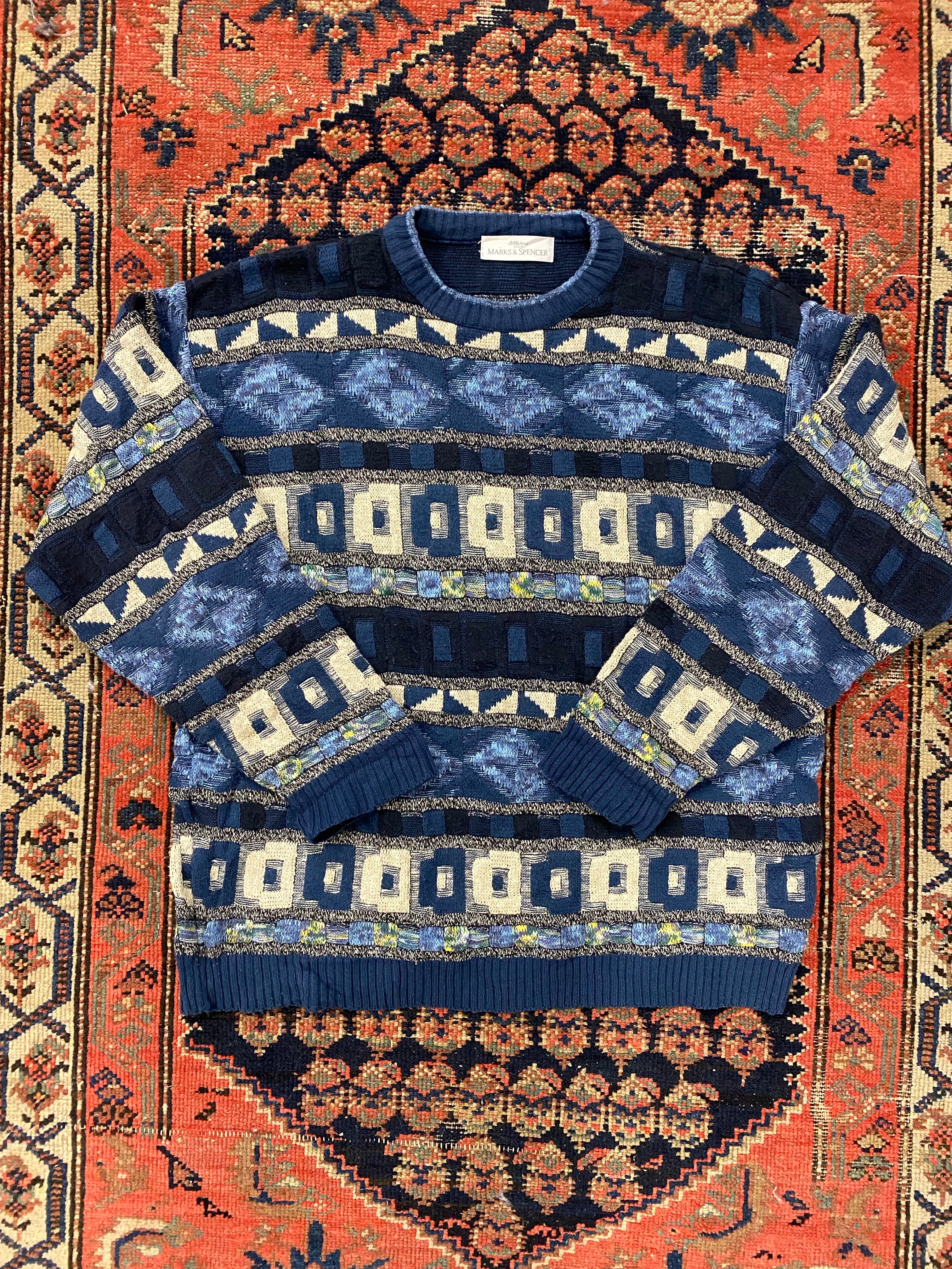 Vintage Patterned Crewneck - M