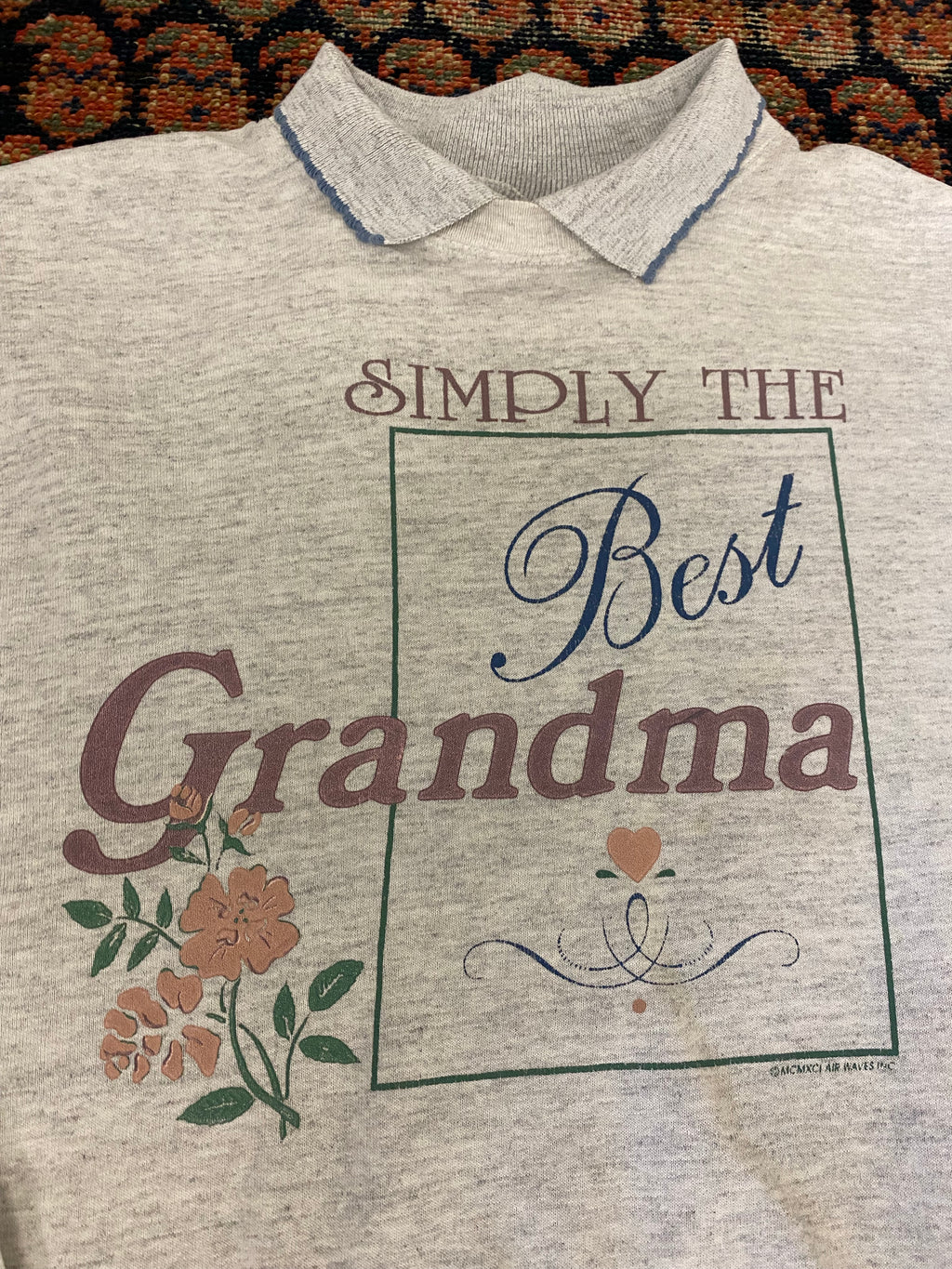 Vintage Simply The Best Grandma Collared Crewneck - L
