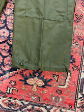 Load image into Gallery viewer, VINTAGE MILITARY PANTS - 32-34IN/W