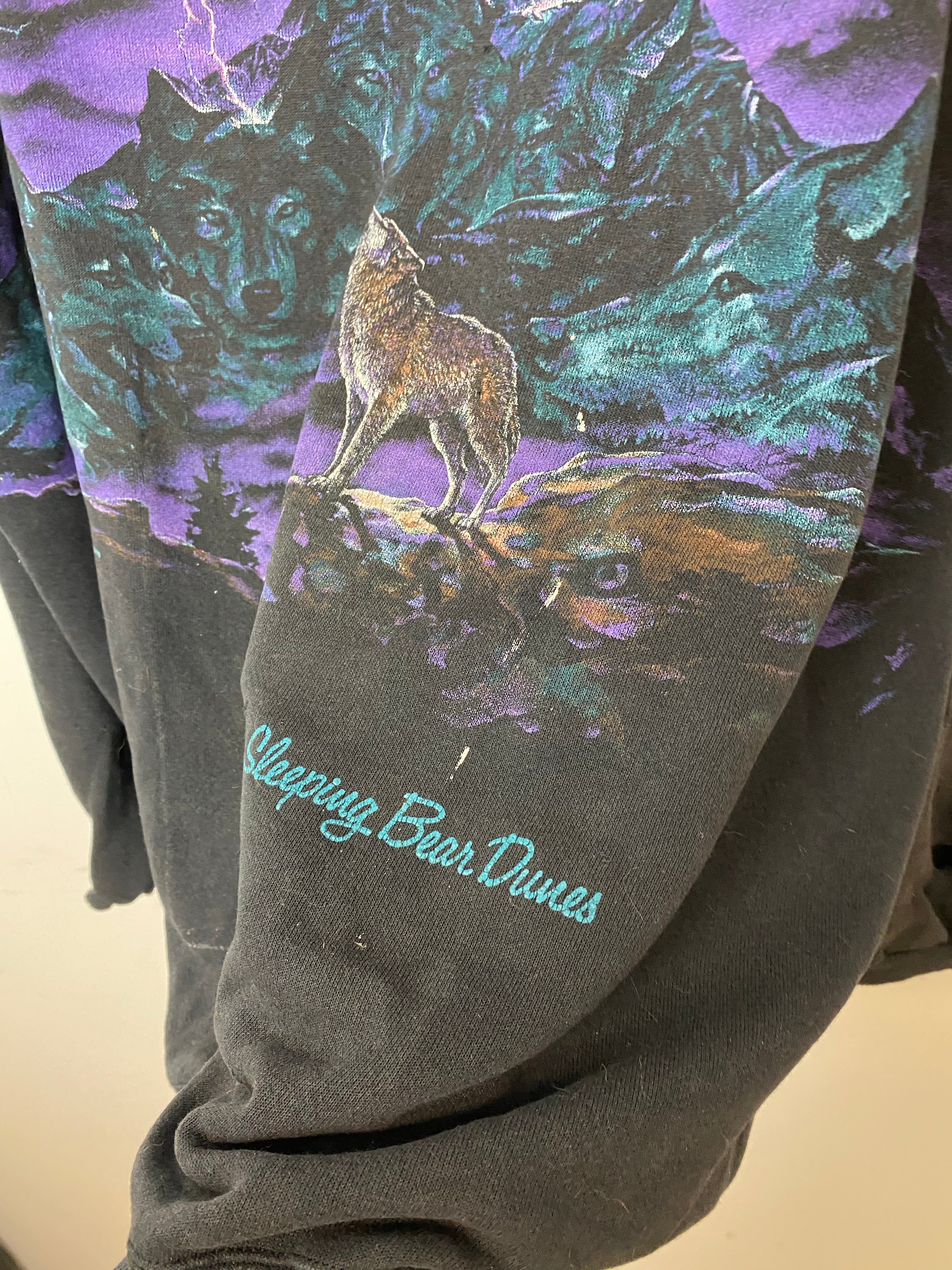 Vintage Front And Back Wolf Thunder Crewneck - L