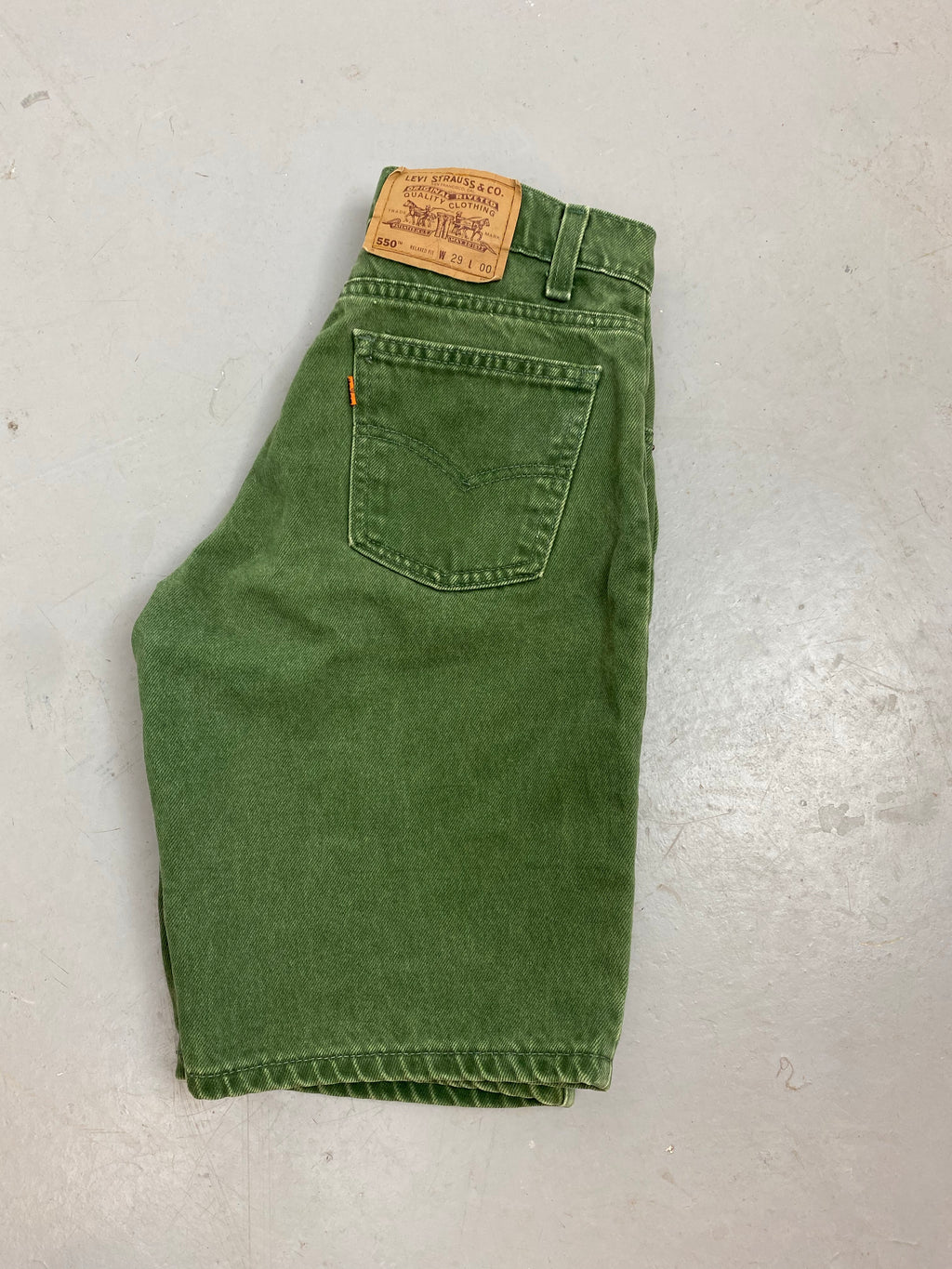 90s high waisted Levi’s denim shorts