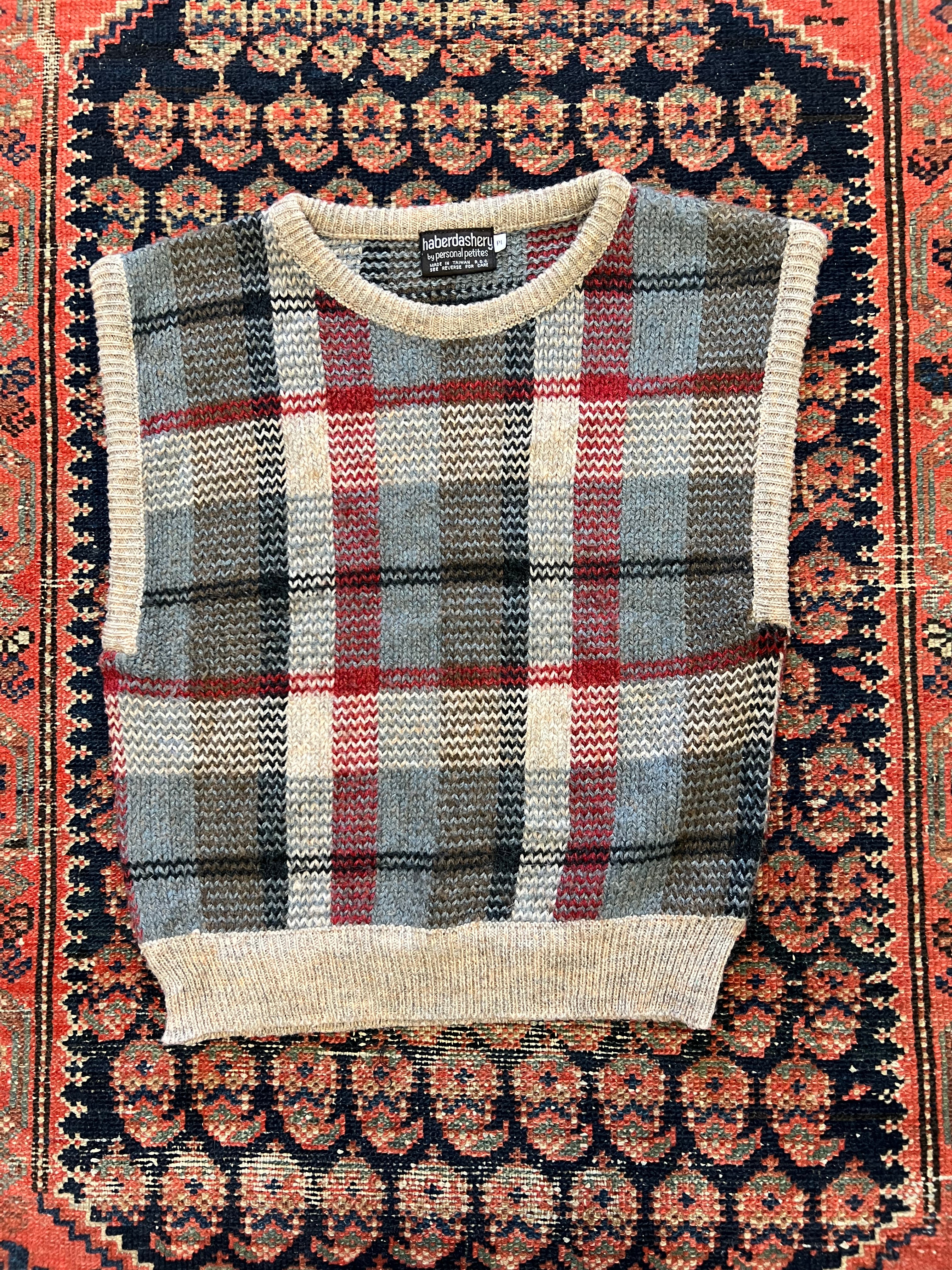 VINTAGE KNITTED VEST - XS/S