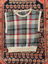 Load image into Gallery viewer, VINTAGE KNITTED VEST - XS/S