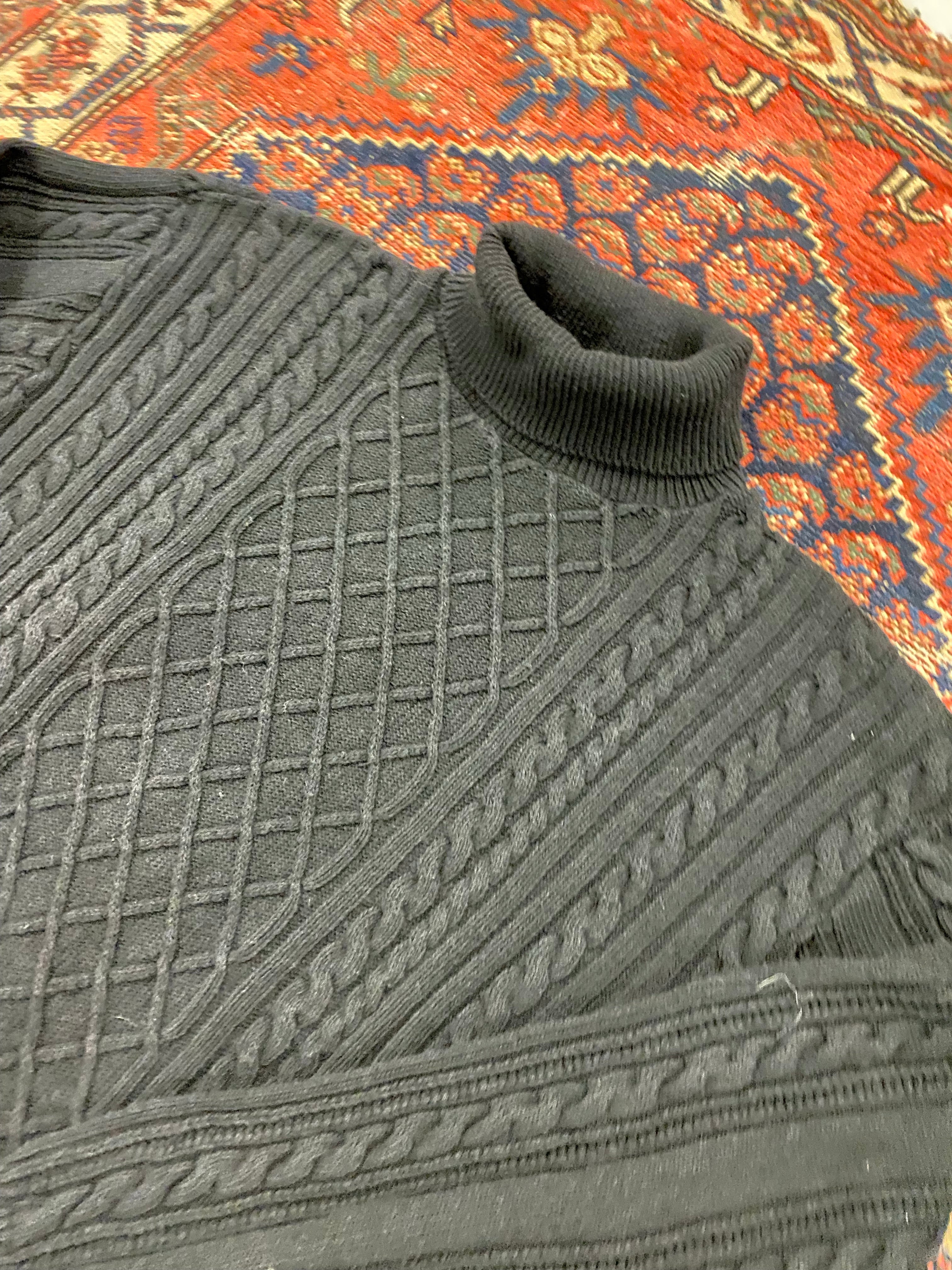 Vintage Turtleneck Knit Sweater - L