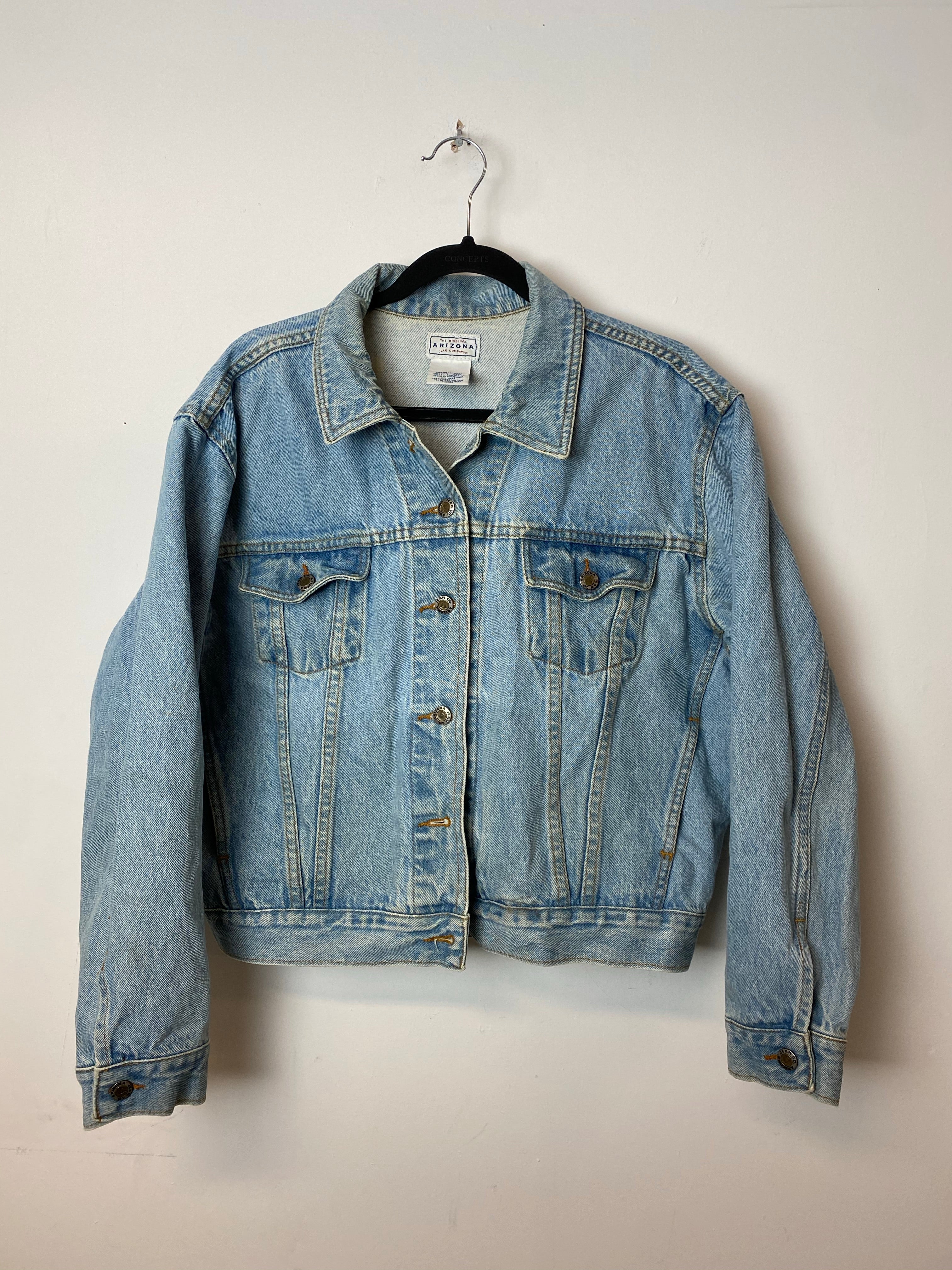 Vintage Light Wash Denim Jacket - WMNS L