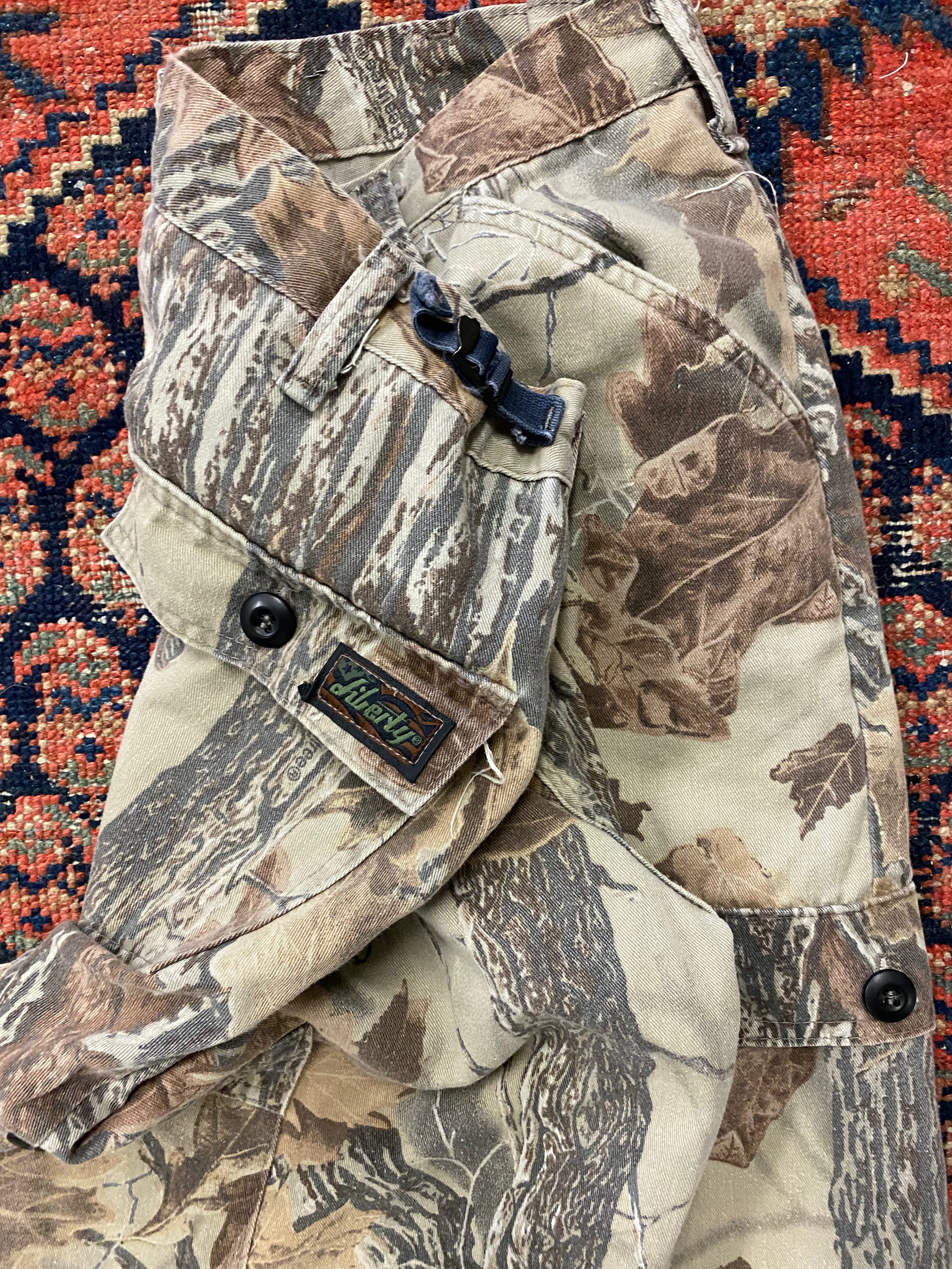 Vintage Camo Cargo Pants - 32IN/W