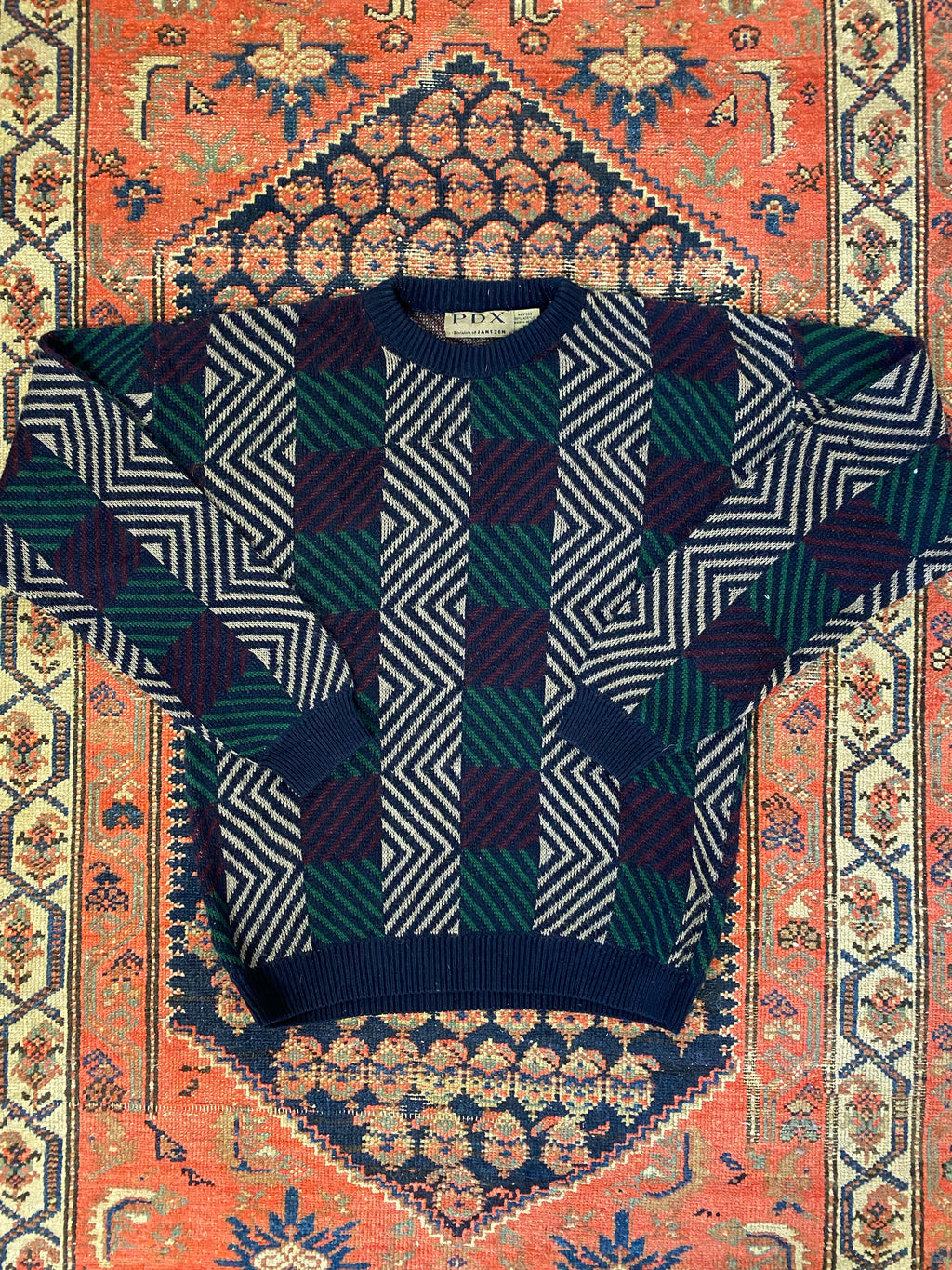 Vintage Patterned Knit - M