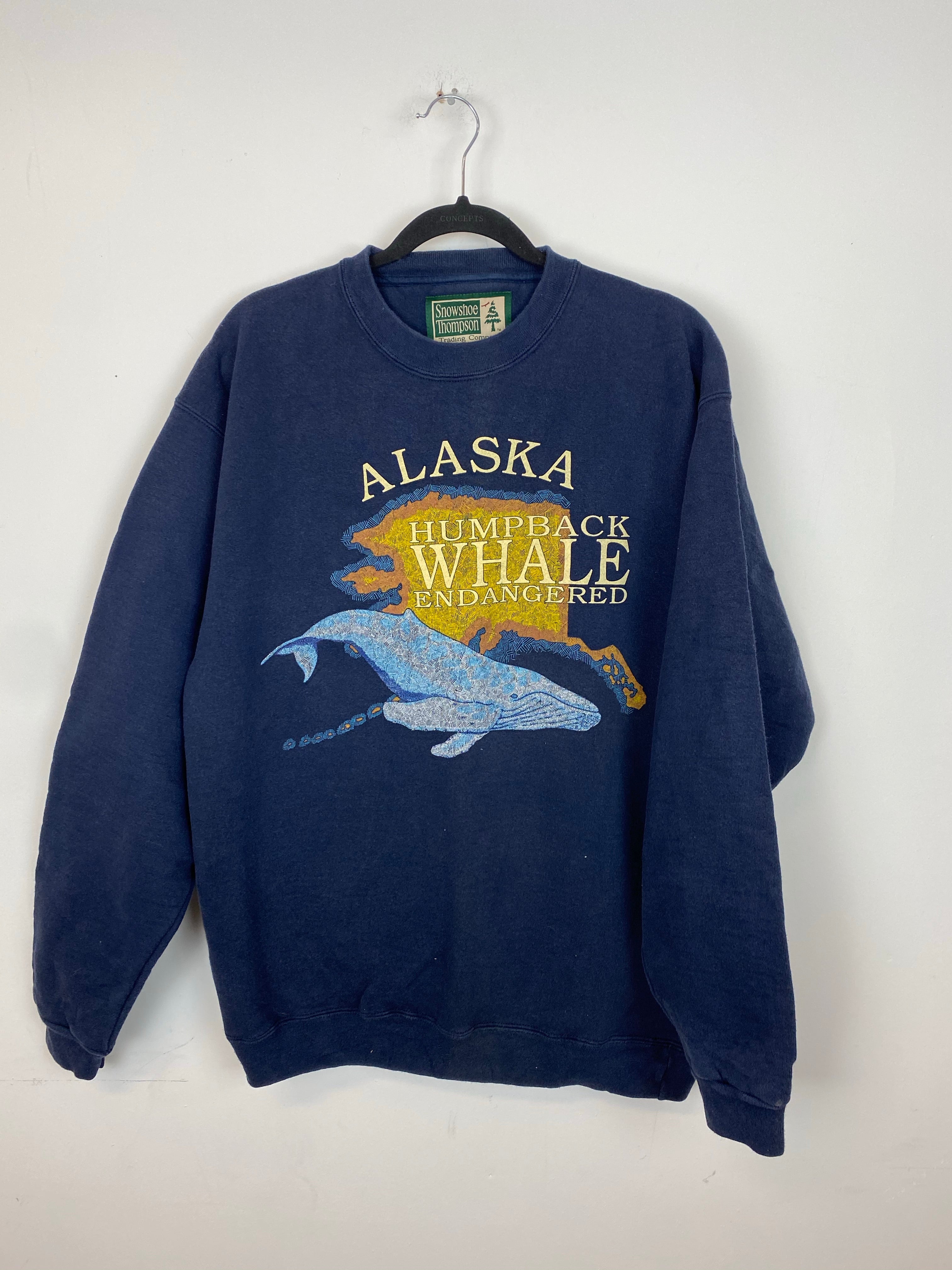Vintage Alaska Endangered whales crewneck - L