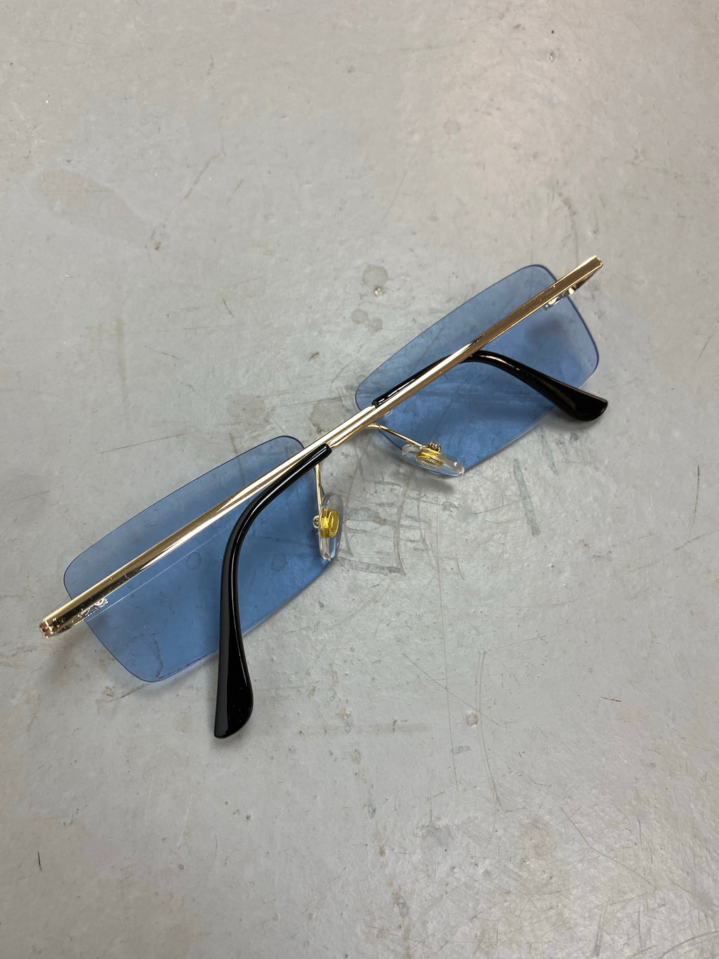 Blue / Gold mental framed sunglasses