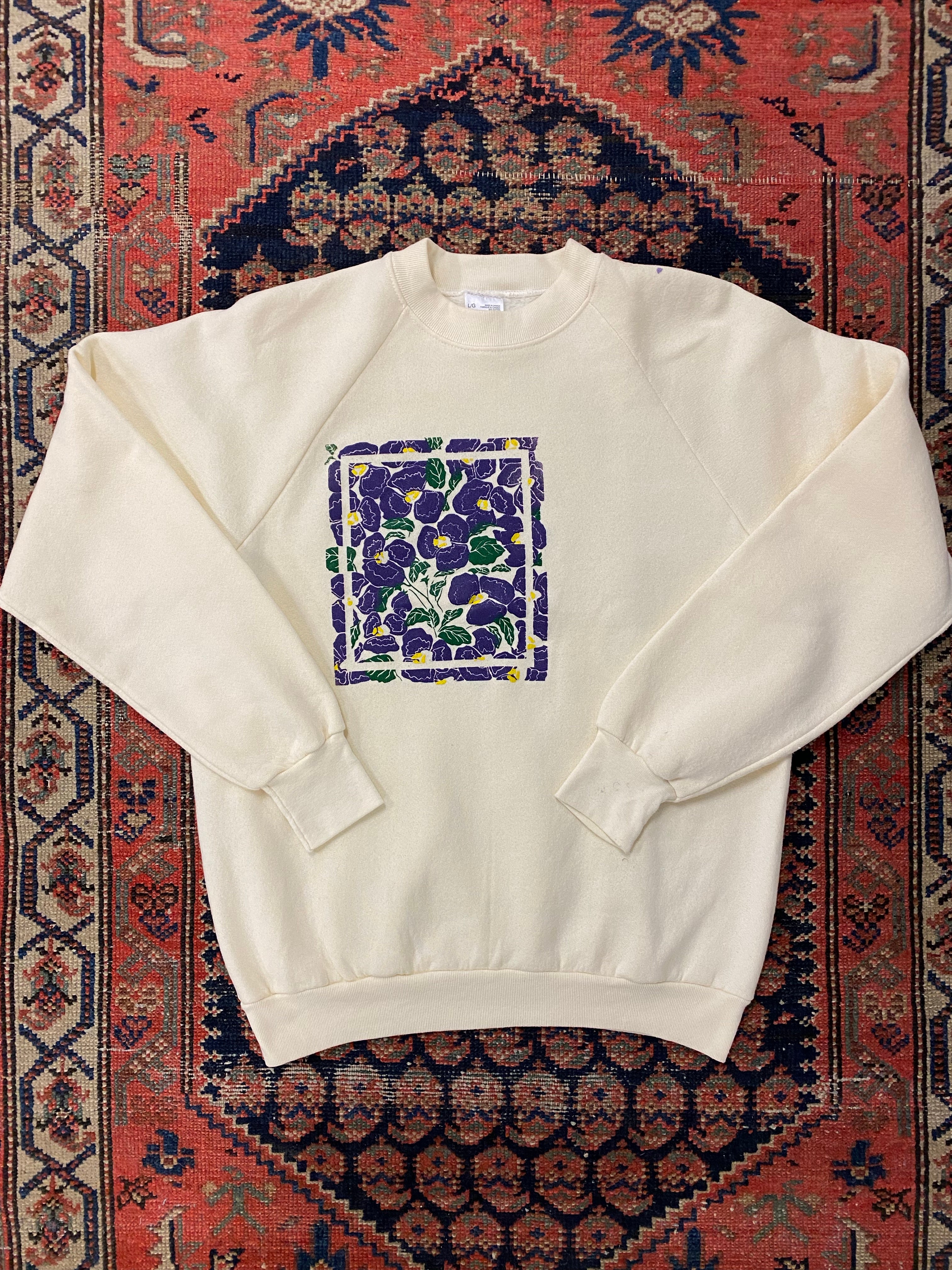 Vintage Printed Flower Crewneck - M
