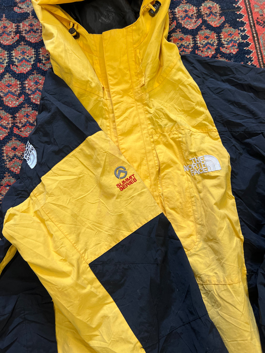 VINTAGE NORTH FACE JACKET - MEDIUM
