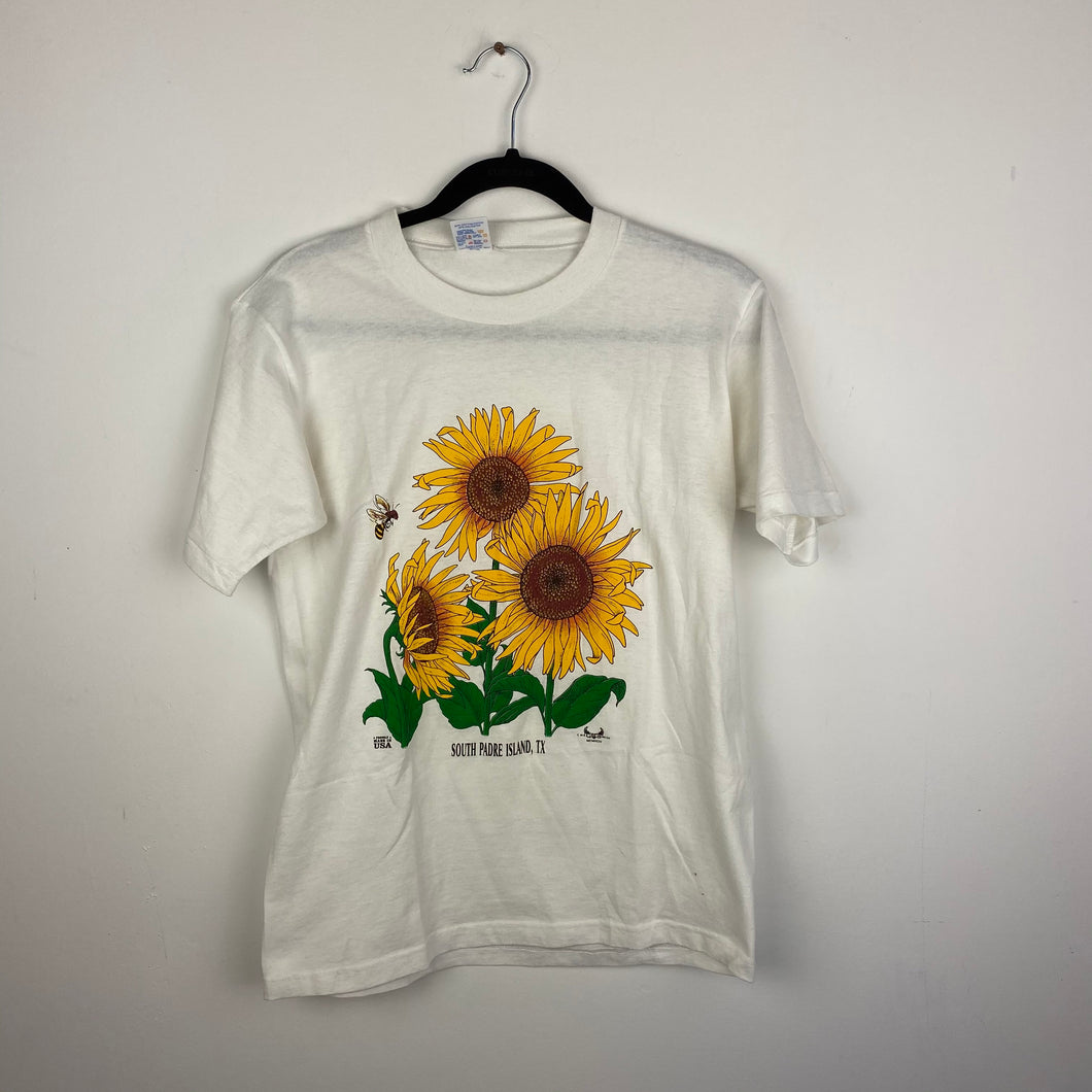 Single stitch daisy t shirt