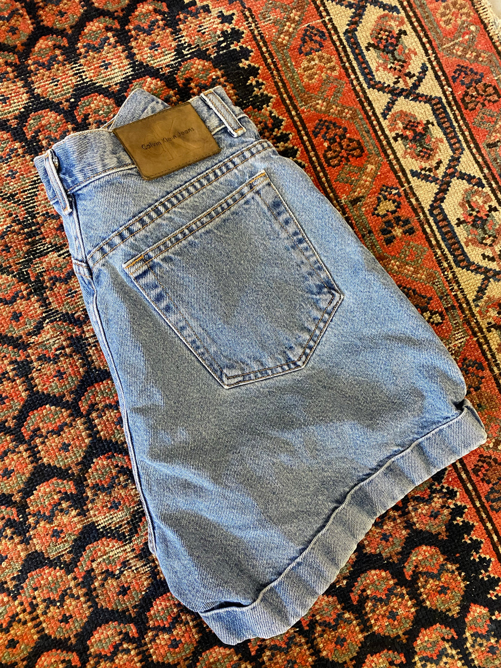 90s High Waisted Calvin Klein Cuffed Denim Shorts - 29in