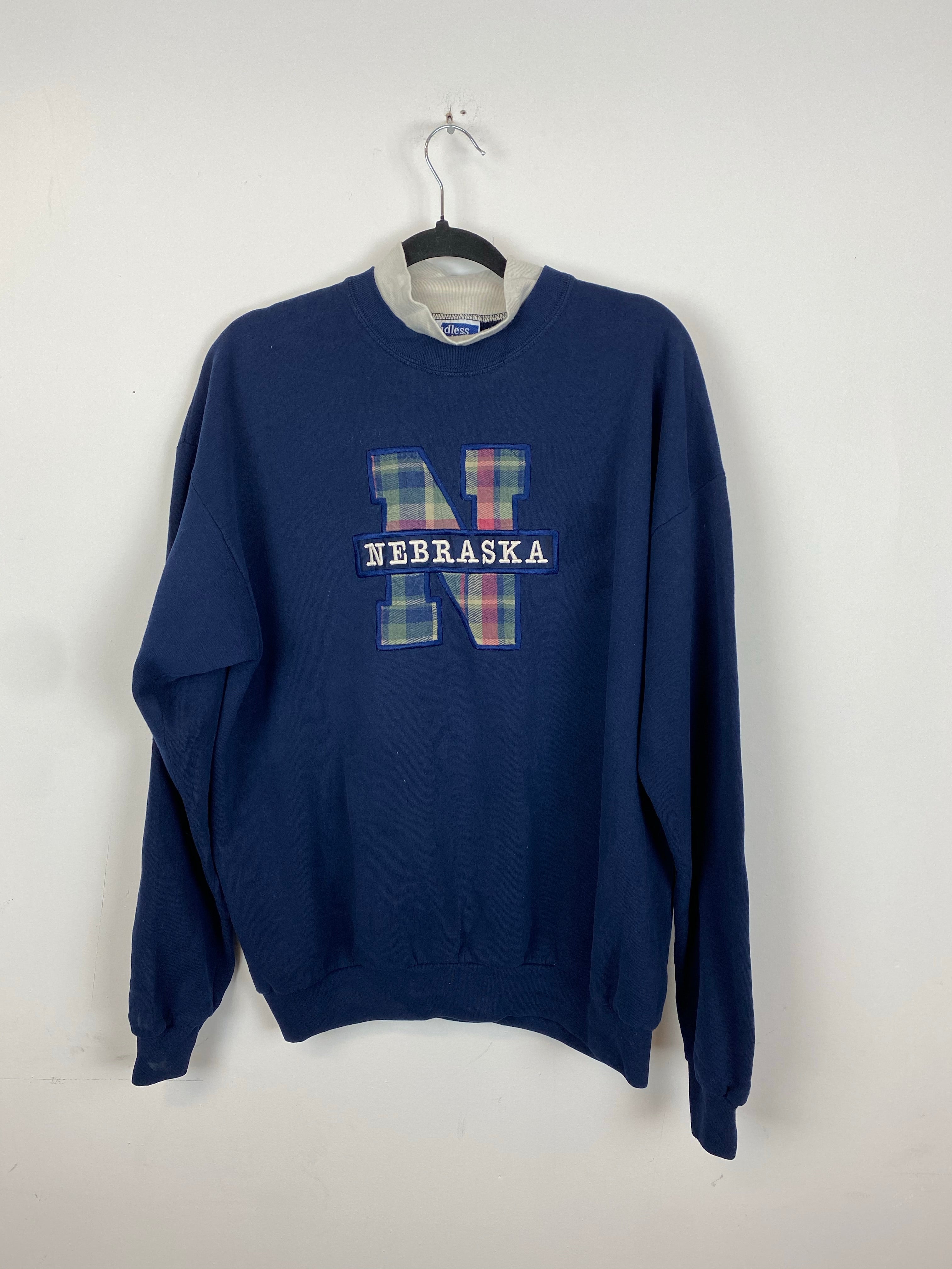 90s Embroidered Nebraska crewneck - L