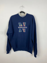 Load image into Gallery viewer, 90s Embroidered Nebraska crewneck - L