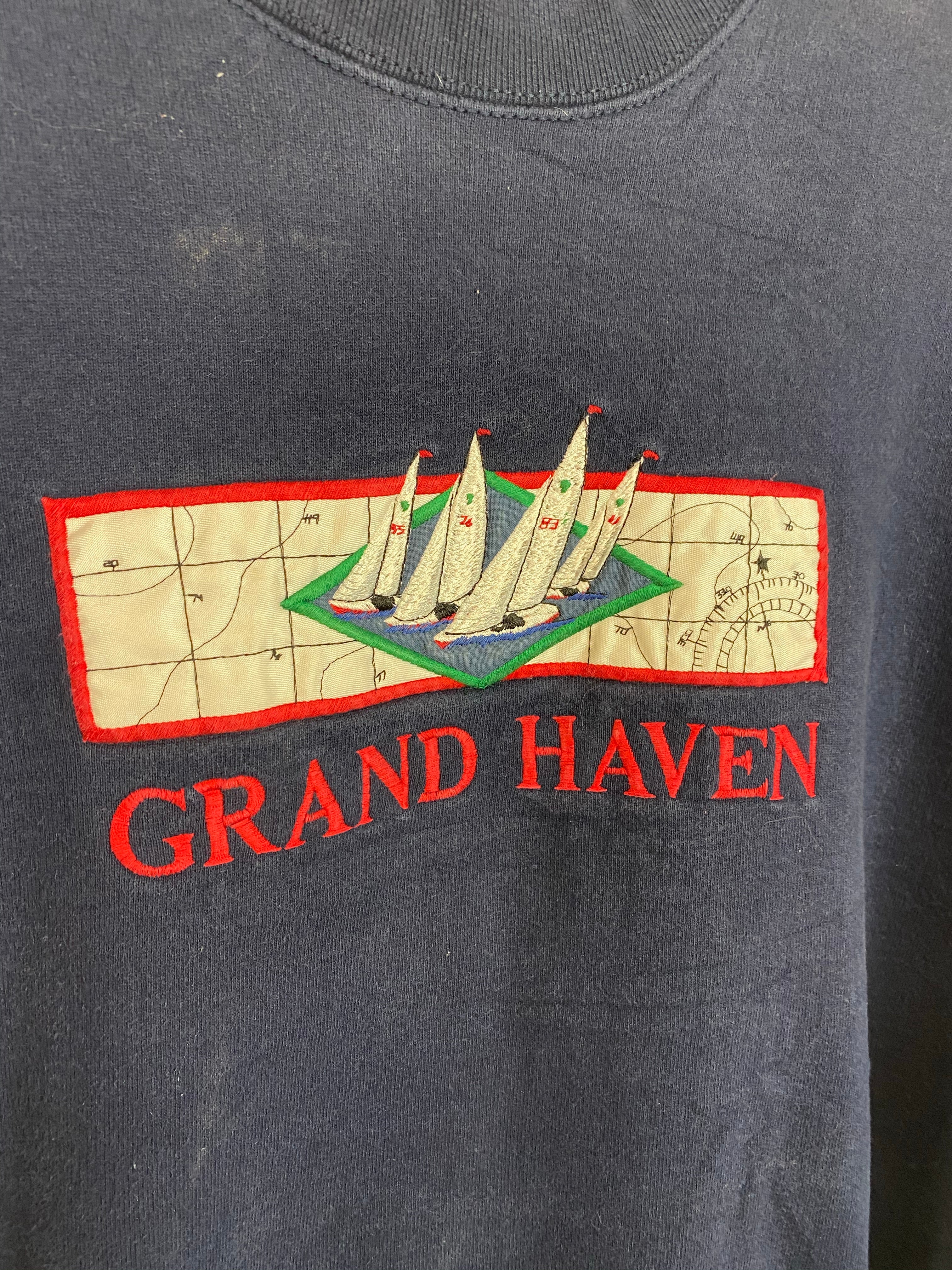 Embroidered Grand Haven Boating crewneck - M