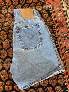 Vintage High Waisted Levis Denim Hemmed Shorts - 28in