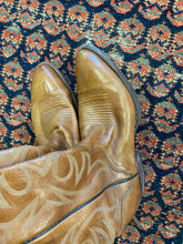 Load image into Gallery viewer, Vintage leather brown cowboy boots - WMNS/10