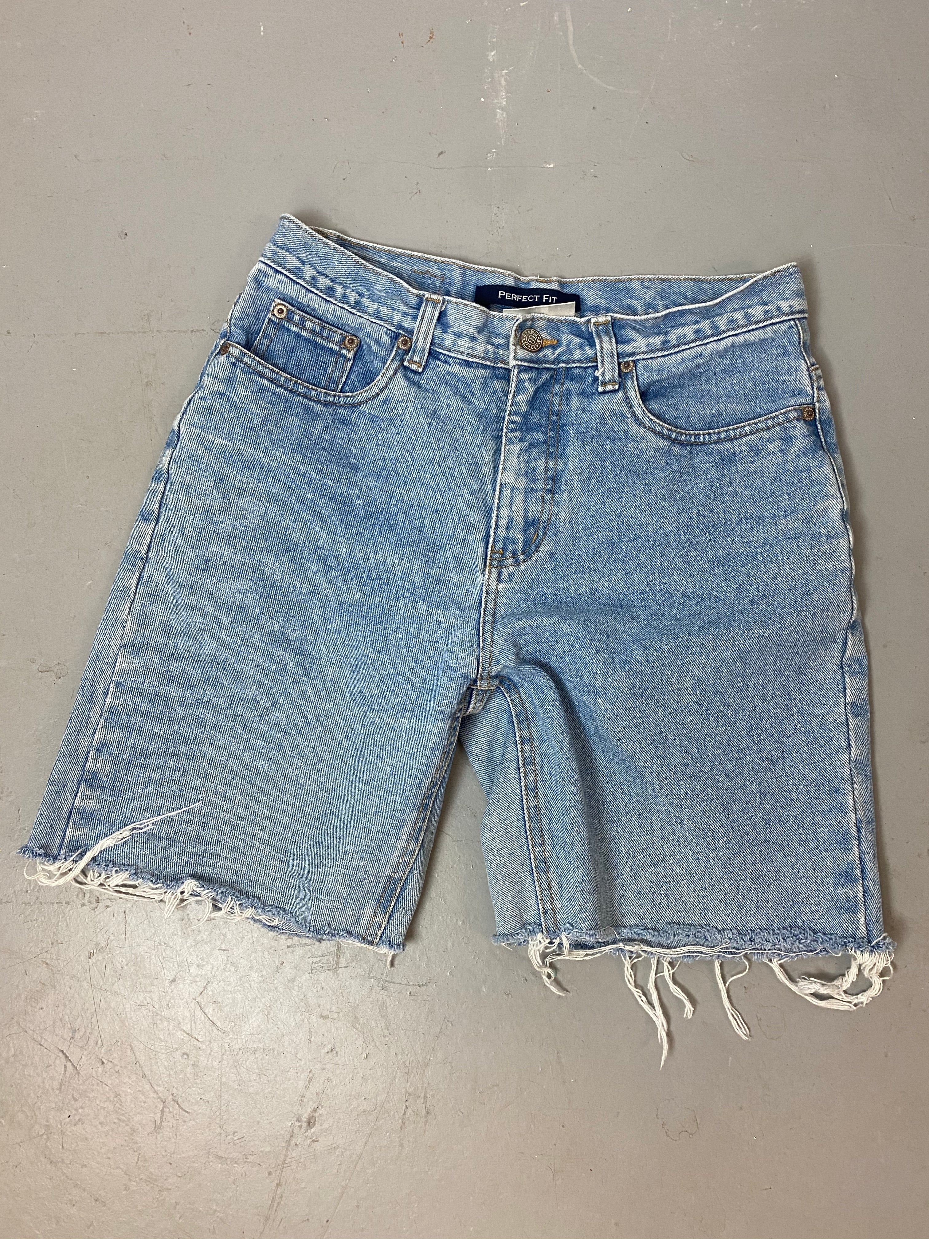 90s High Waisted Bill Bass Frayed Denim Shorts - 31in