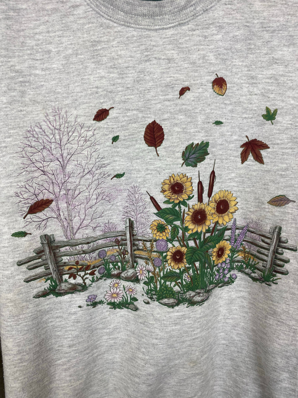 Vintage front and back daisy crewneck - M