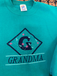 Vintage Embroidered Grandma Crewneck - M