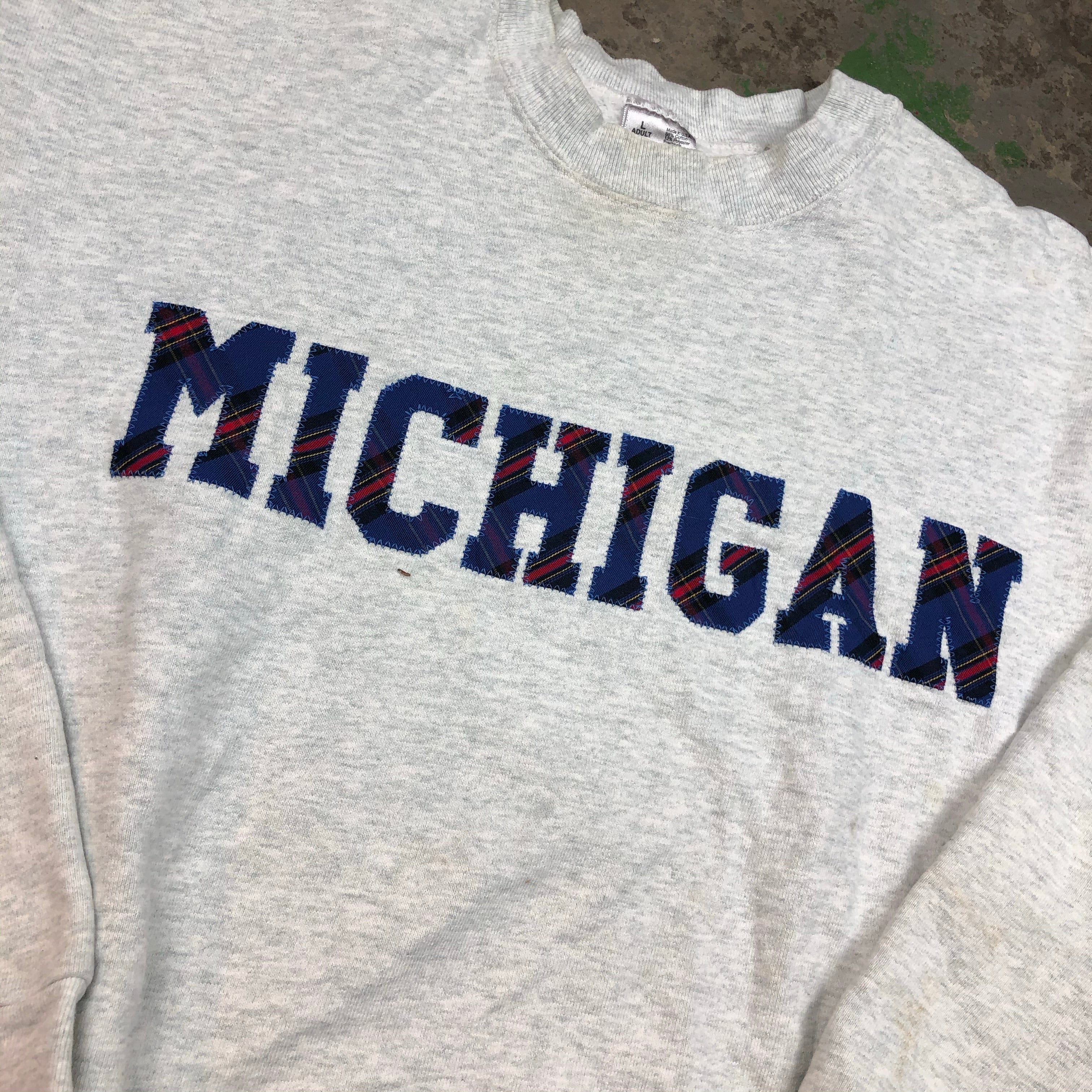 Heavy weight Michigan spell out