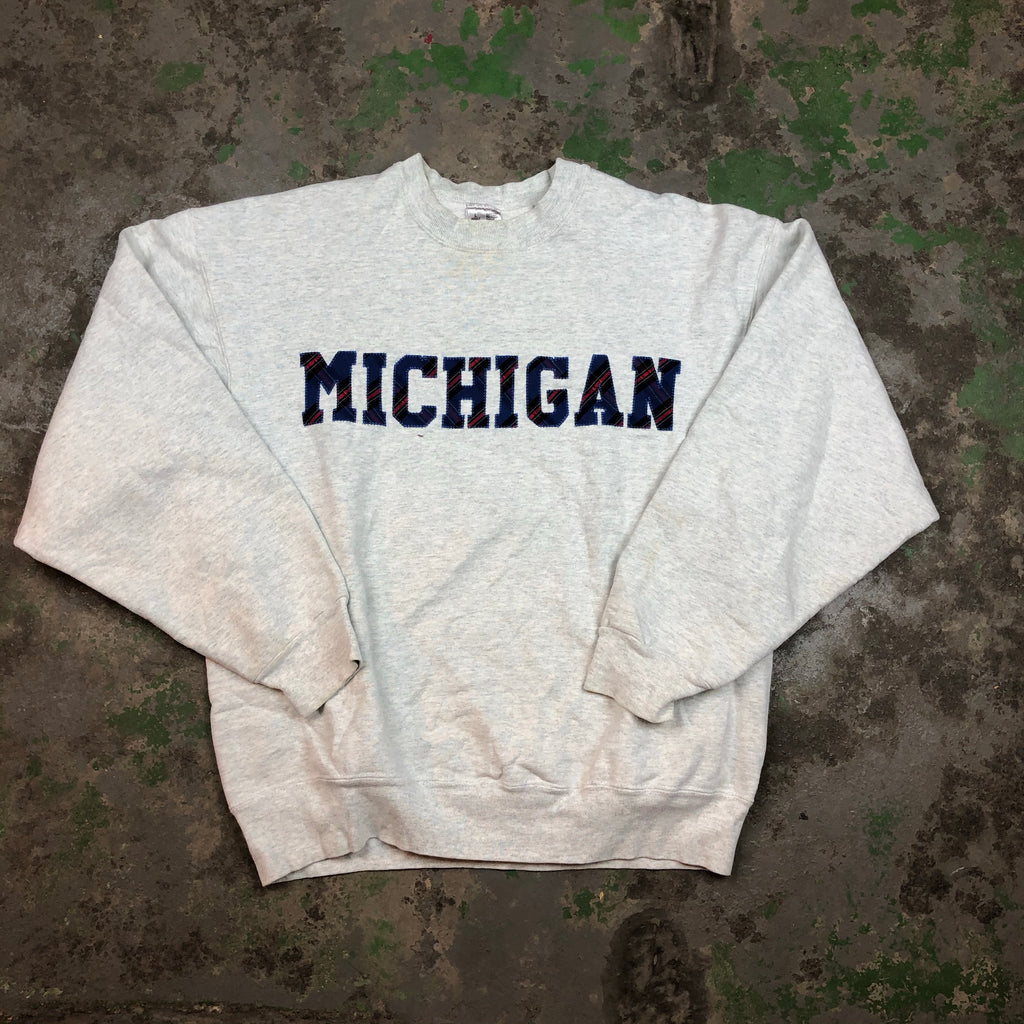 Heavy weight Michigan spell out