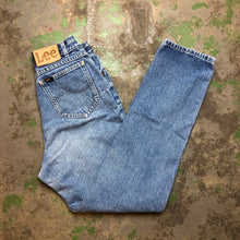 Load image into Gallery viewer, 90s straight leg Lee denim