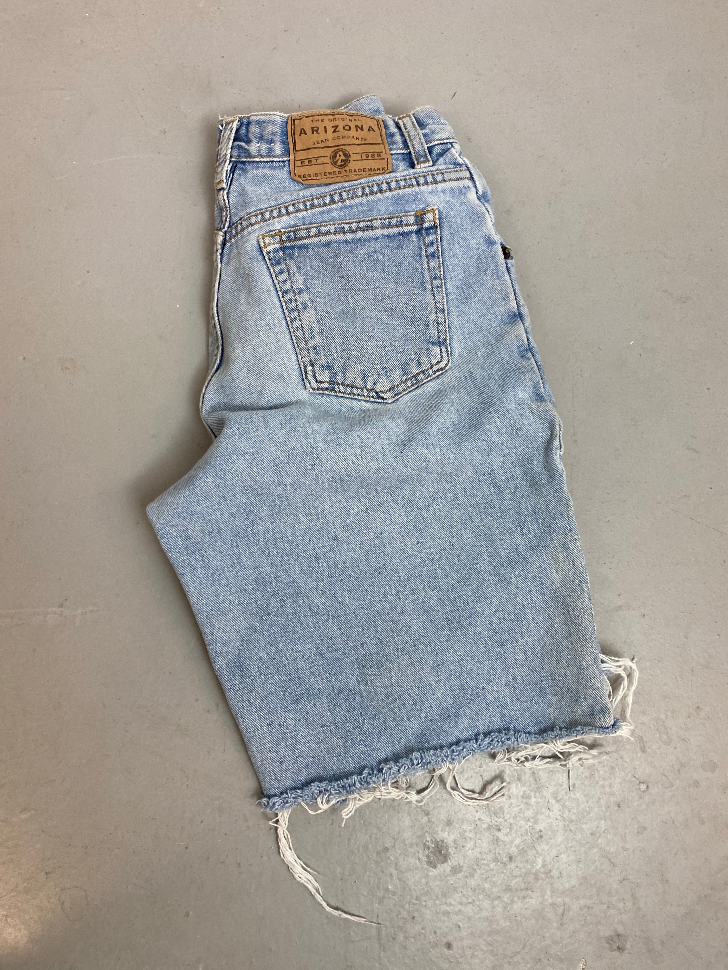 90s High Waisted Arizona Frayed Denim Shorts - 25in