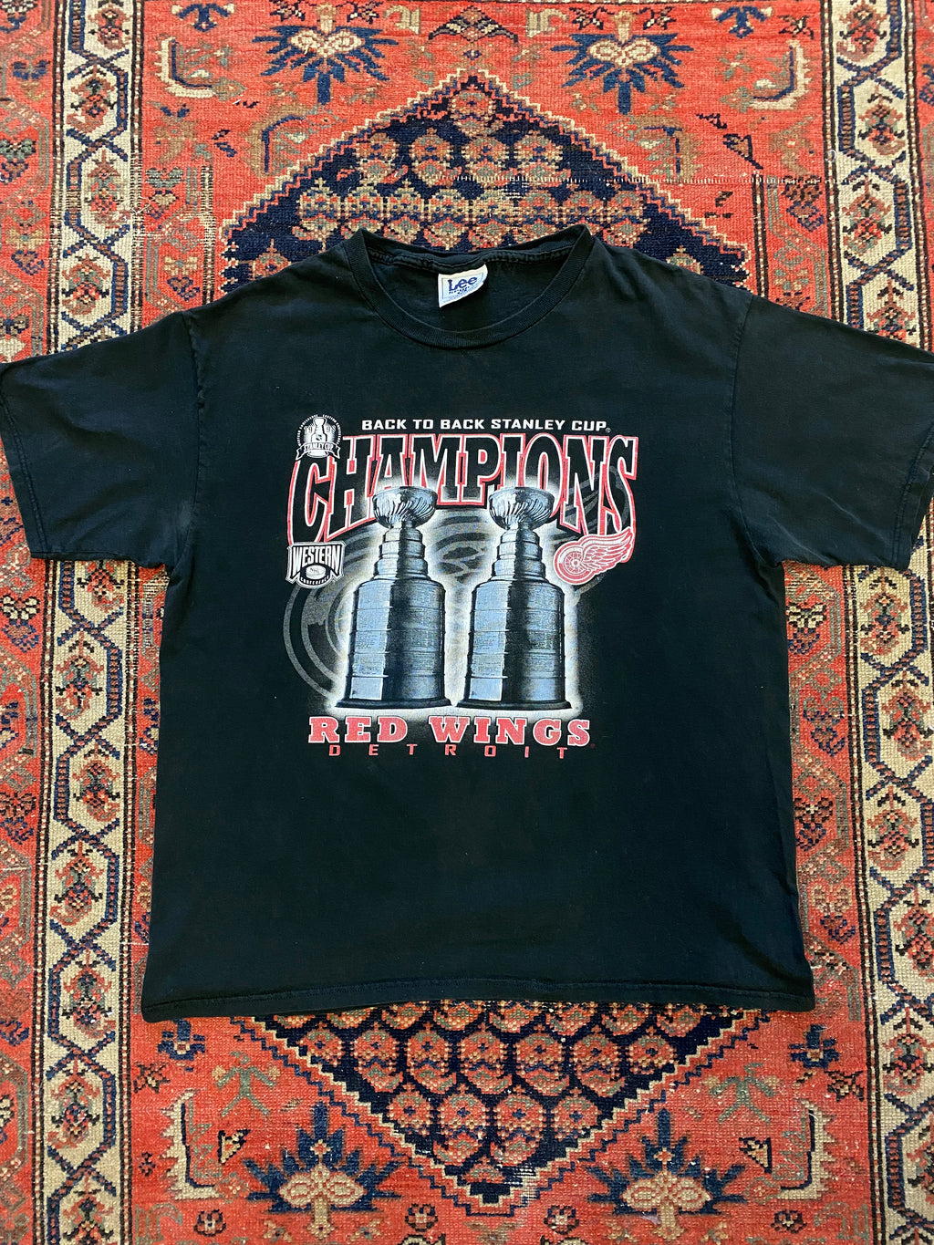 Vintage front and back Detroit redwings t shirt - XL