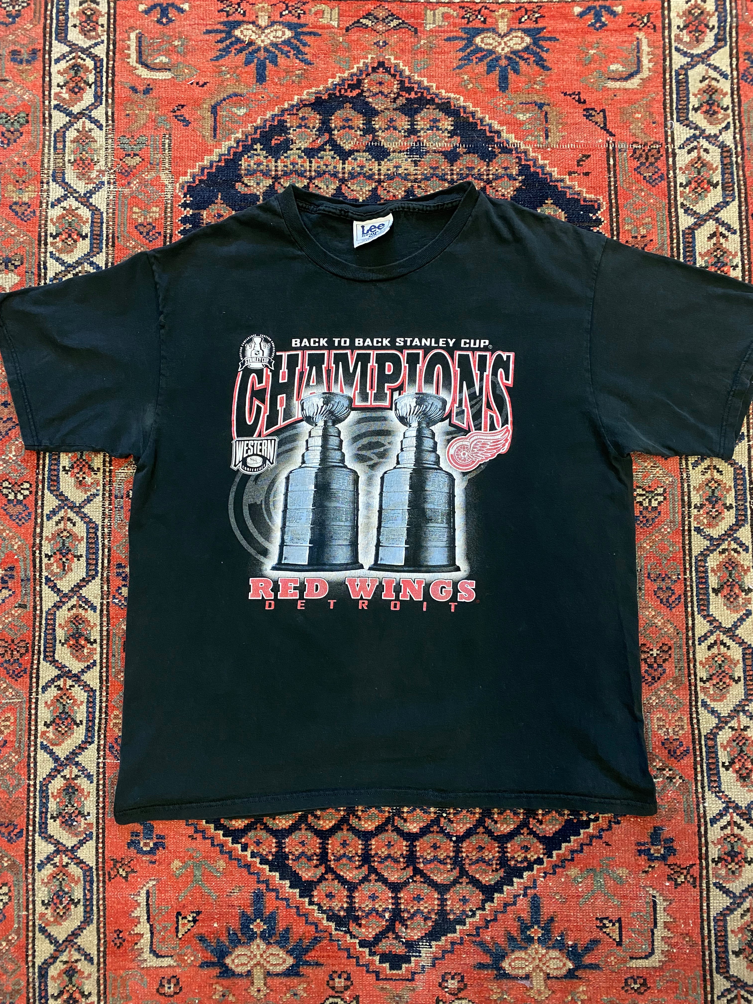 Vintage front and back Detroit redwings t shirt - XL