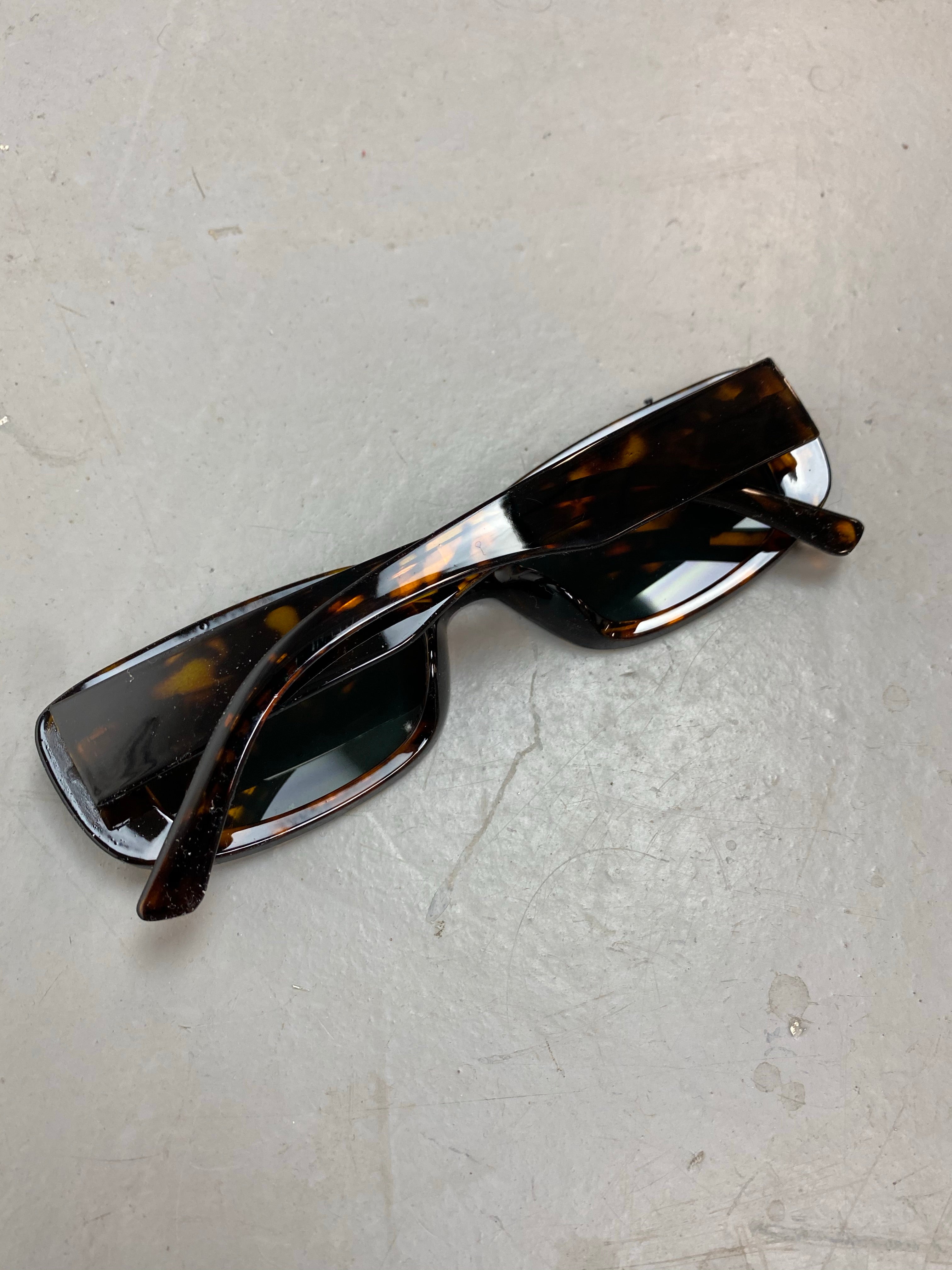 Funky tortoise sunglasses