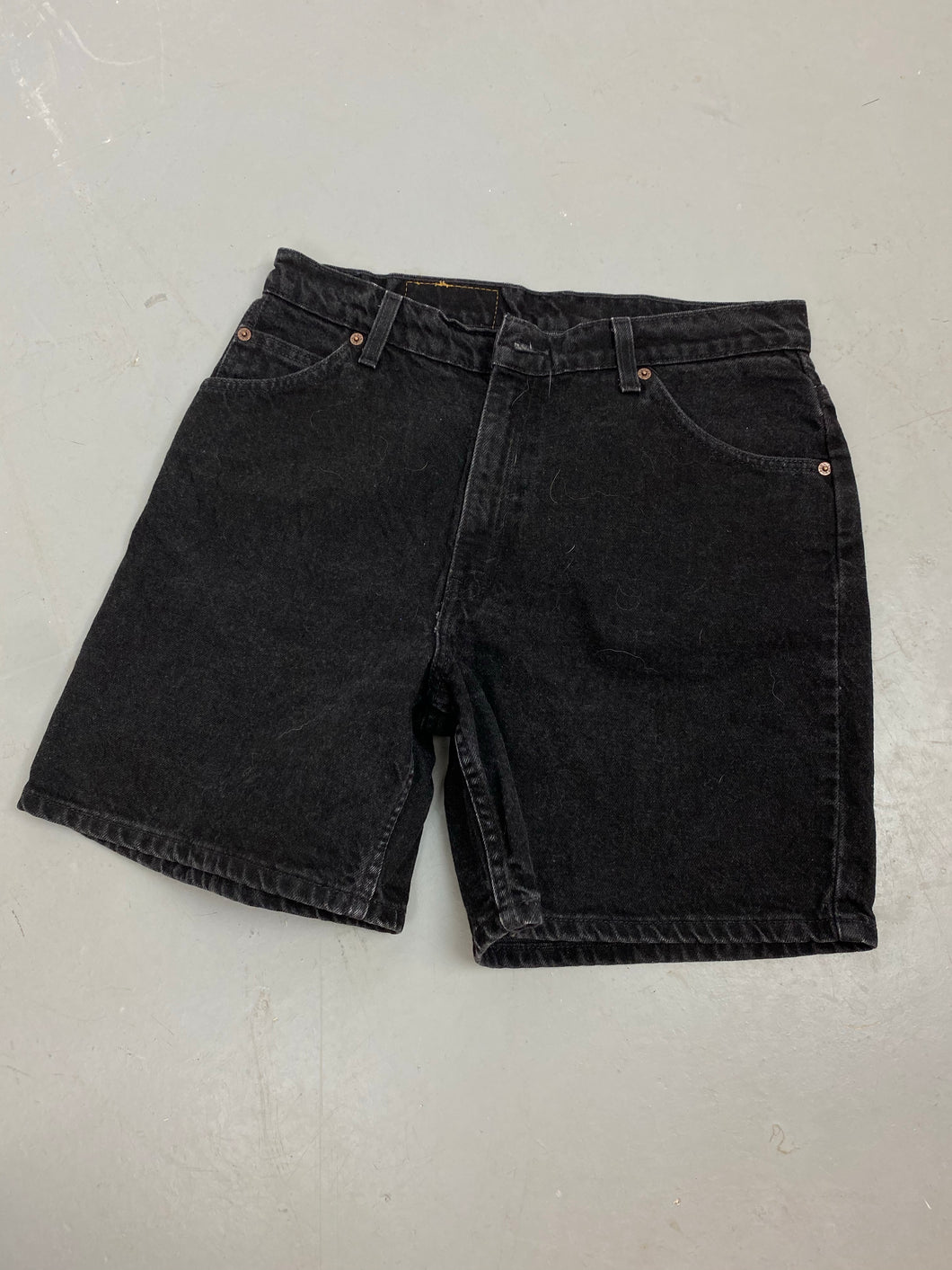 Vintage high waisted Levi’s denim shorts