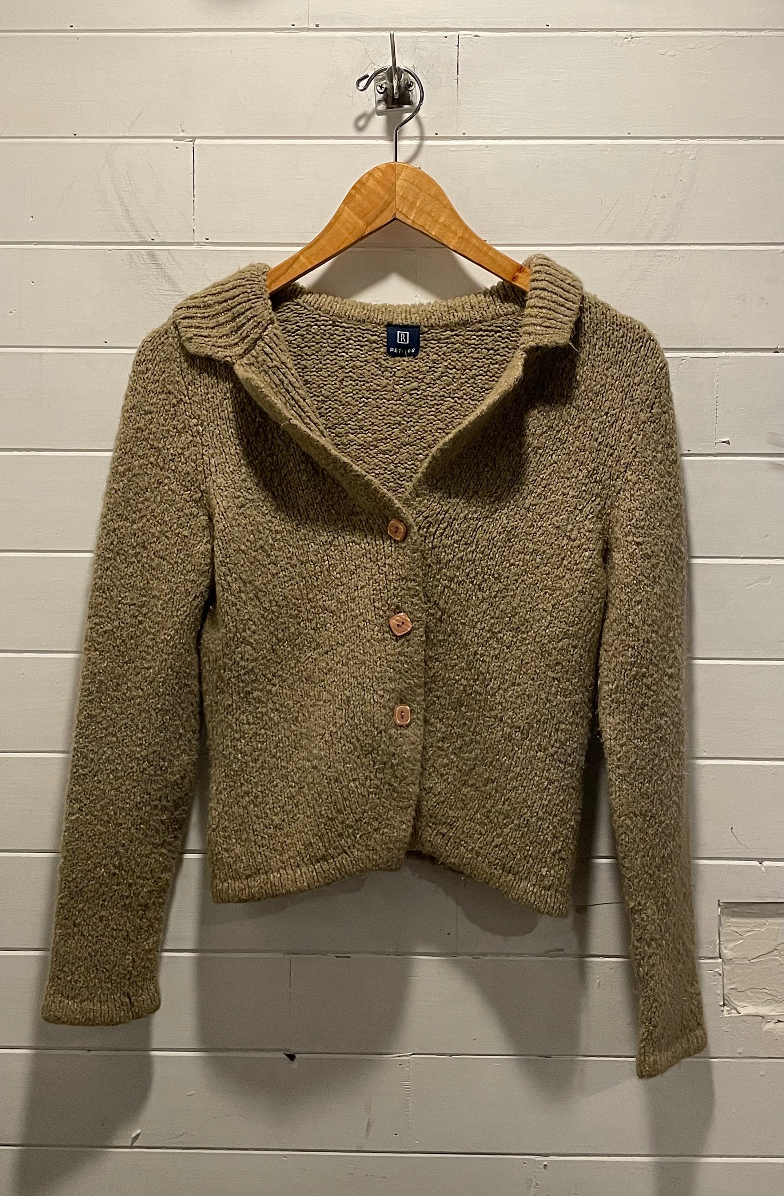 KNIT SWEATER