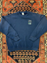 Load image into Gallery viewer, Vintage Embroidered Golf Wisdom Crewneck - S/M