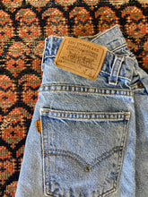 Load image into Gallery viewer, 90s High Waisted Frayed Levis Denim Shorts - 25in