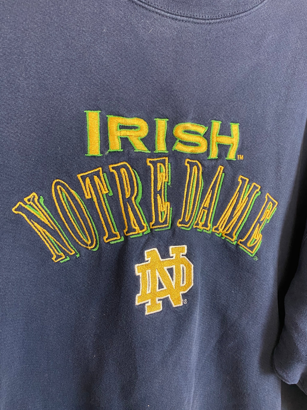 Embroidered 90s Notre Dame crewneck - L