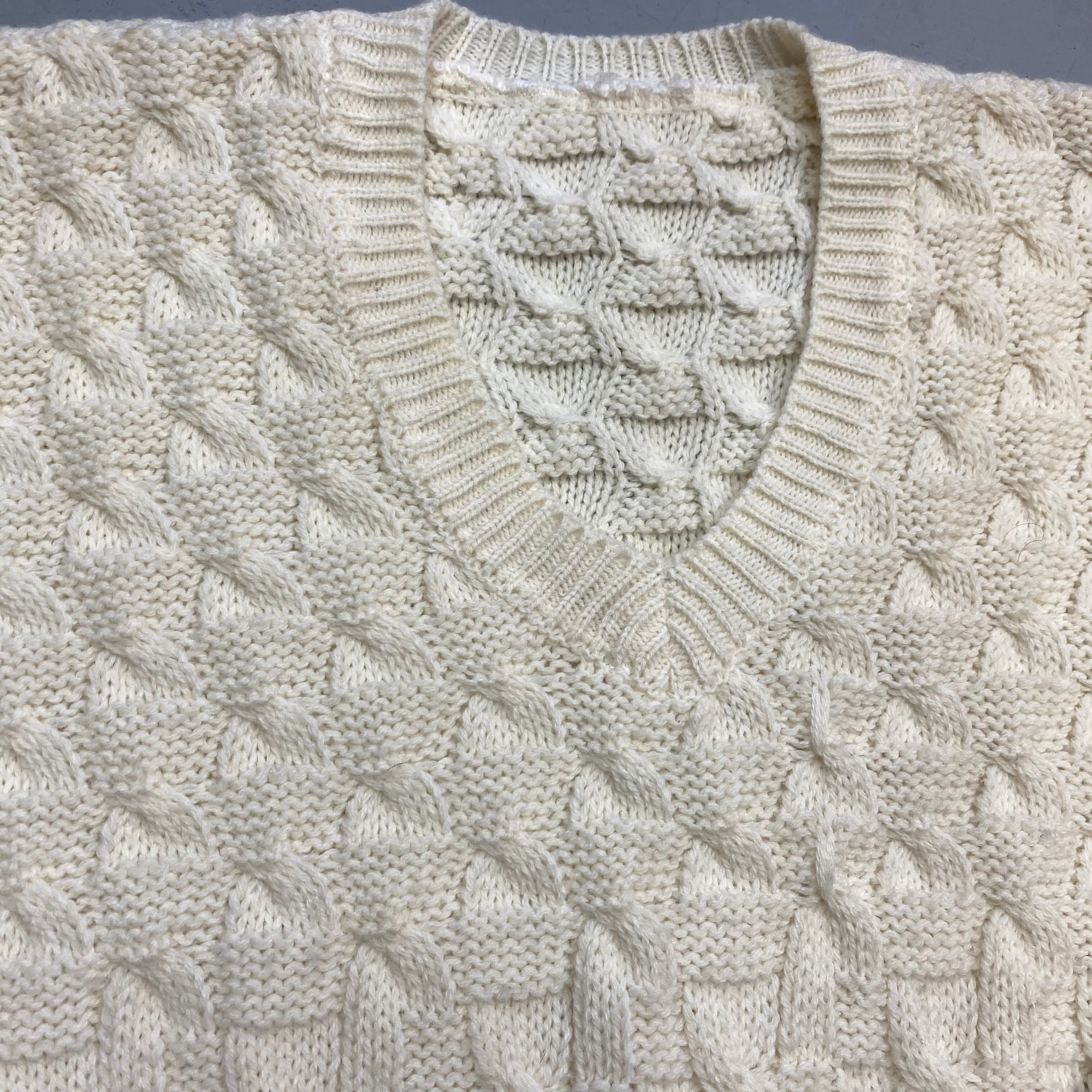 Knitted oversized v neck