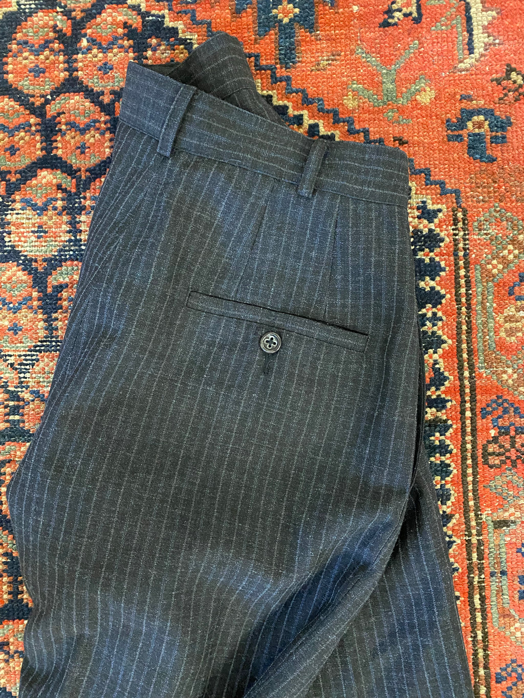 Vintage Straight Leg Banana Republic Pinstriped Pleated Trousers - 27in