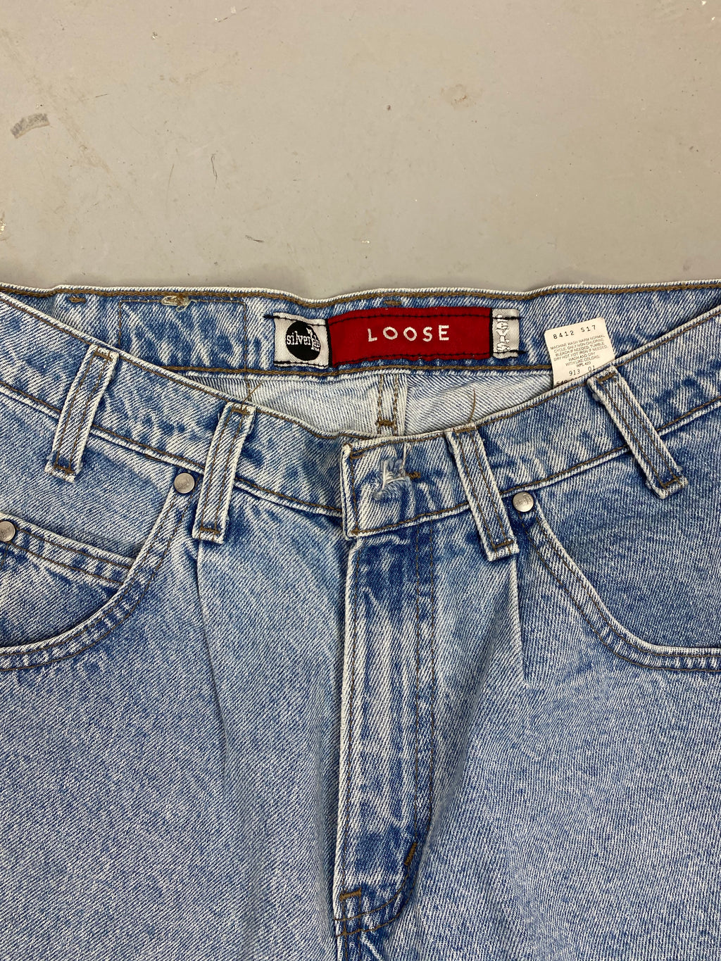 90s Levi’s silvertab Loose denim shorts