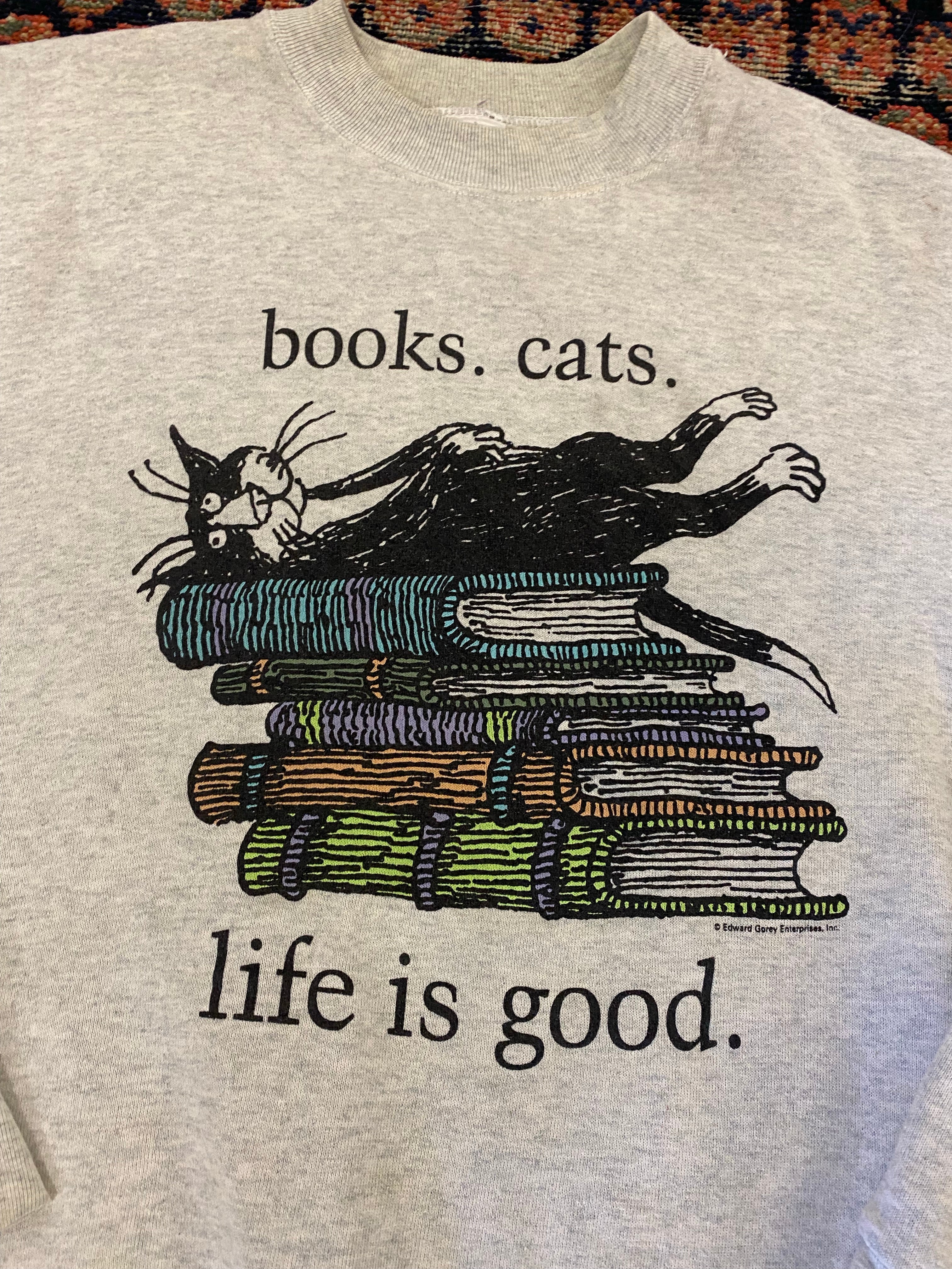 Vintage Life Cat Crewneck - L