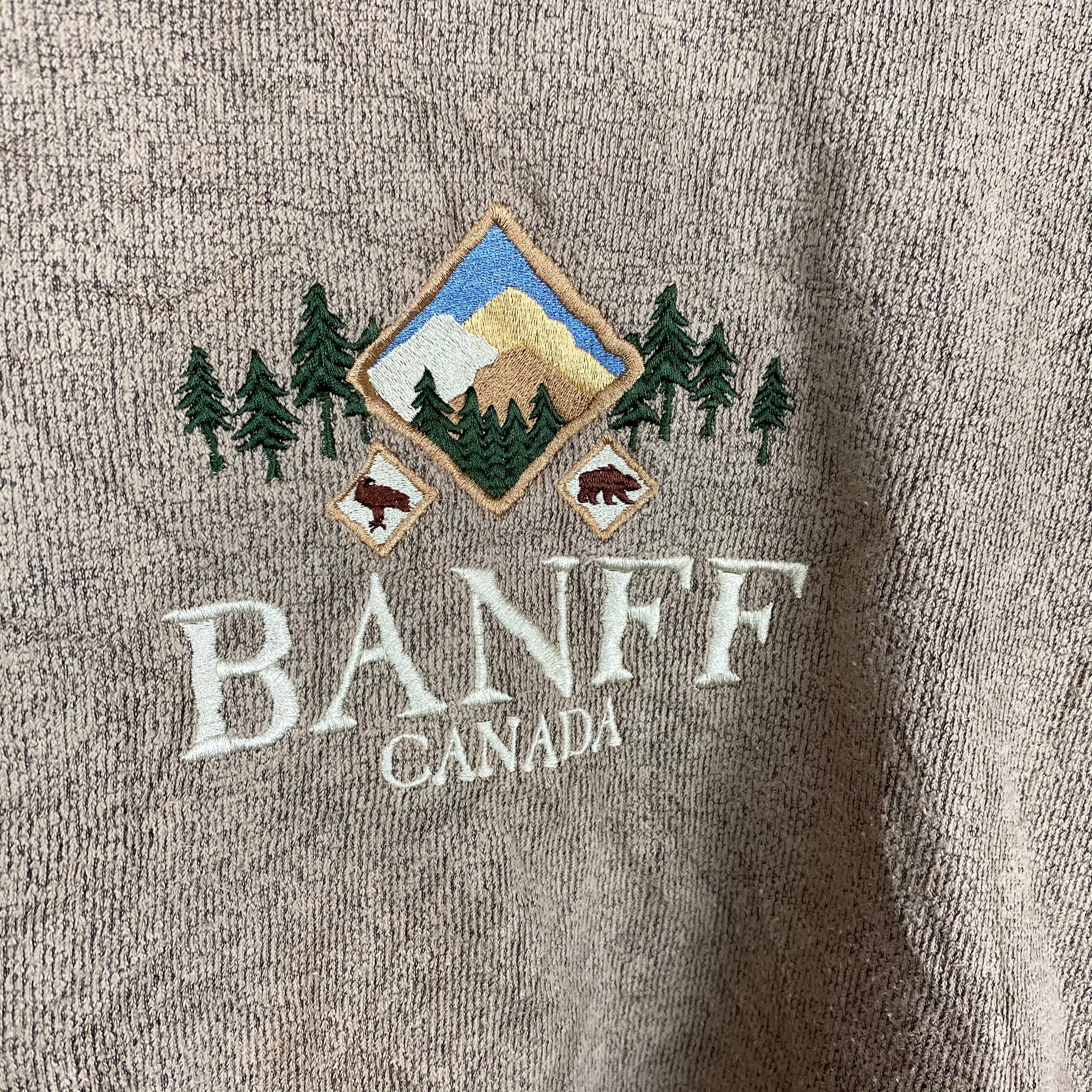 Embroidered mock neck Banff crewneck