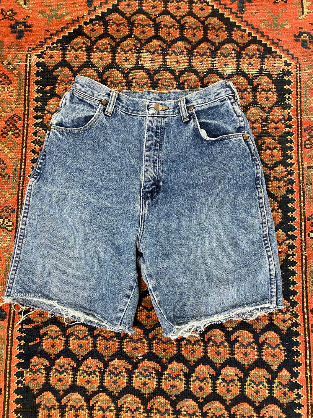 Vintage Wrangler High Waisted Frayed Denim Shorts - 26in