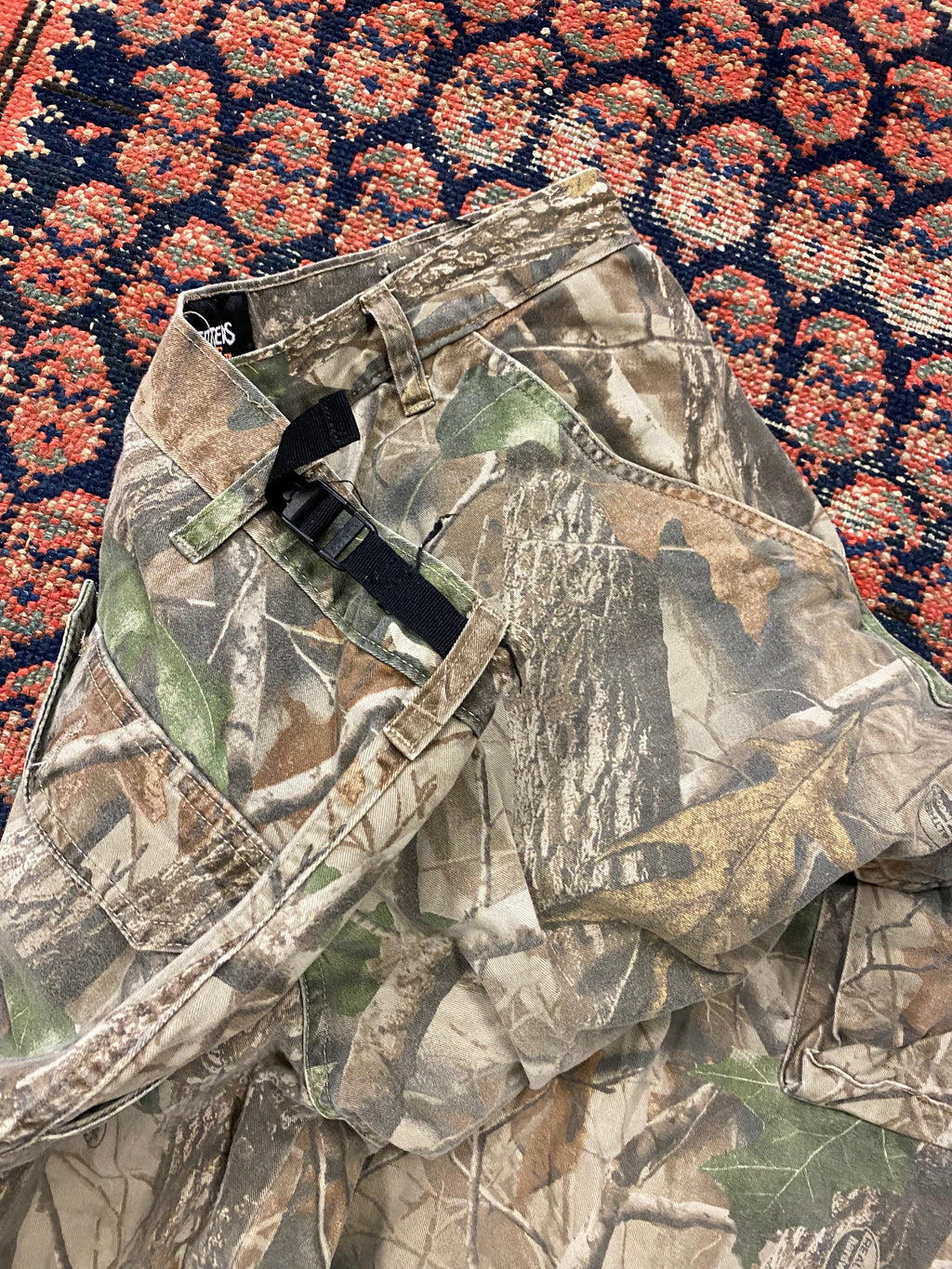 Vintage Camo Cargo Pants - 32IN/W